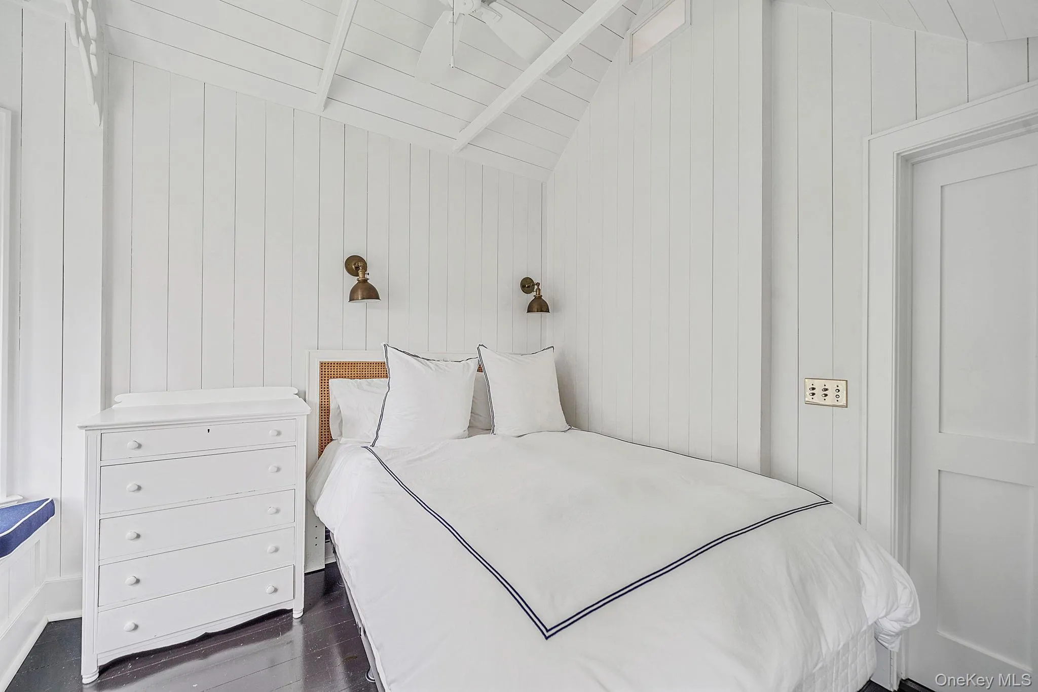 13 Spring Garden Avenue, Shelter Island, NY, 3 Bedrooms Bedrooms, 7 Rooms Rooms,2 BathroomsBathrooms,Residential,For Rent,Spring Garden,0,1047801 13 Spring Garden Avenue, Shelter Island, NY, 3 Bedrooms Bedrooms, 7 Rooms Rooms,2 BathroomsBathrooms,Residential,For Rent,Spring Garden,0,1047801