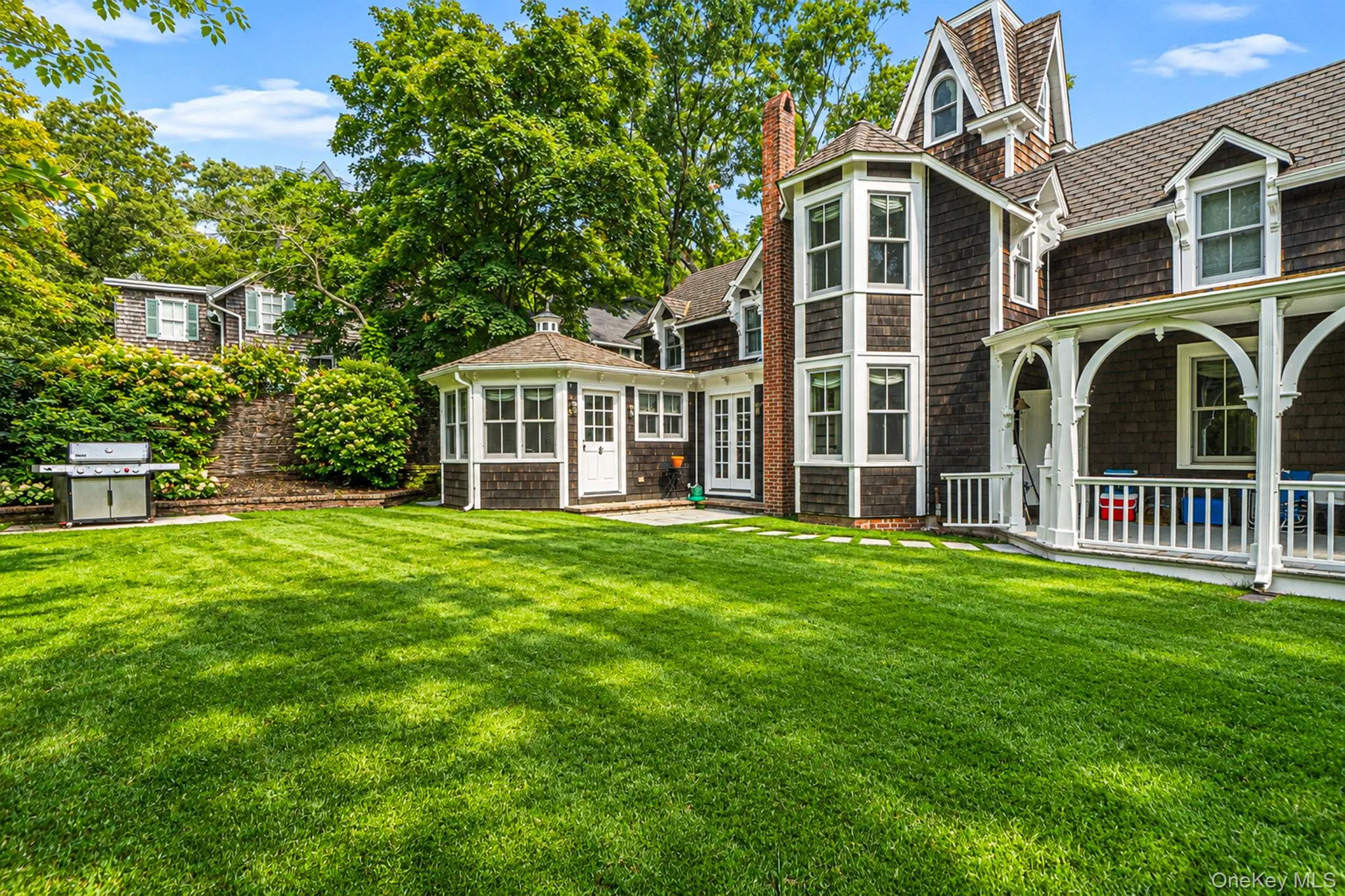 13 Spring Garden Avenue, Shelter Island, NY, 3 Bedrooms Bedrooms, 7 Rooms Rooms,2 BathroomsBathrooms,Residential,For Rent,Spring Garden,0,1047801 13 Spring Garden Avenue, Shelter Island, NY, 3 Bedrooms Bedrooms, 7 Rooms Rooms,2 BathroomsBathrooms,Residential,For Rent,Spring Garden,0,1047801