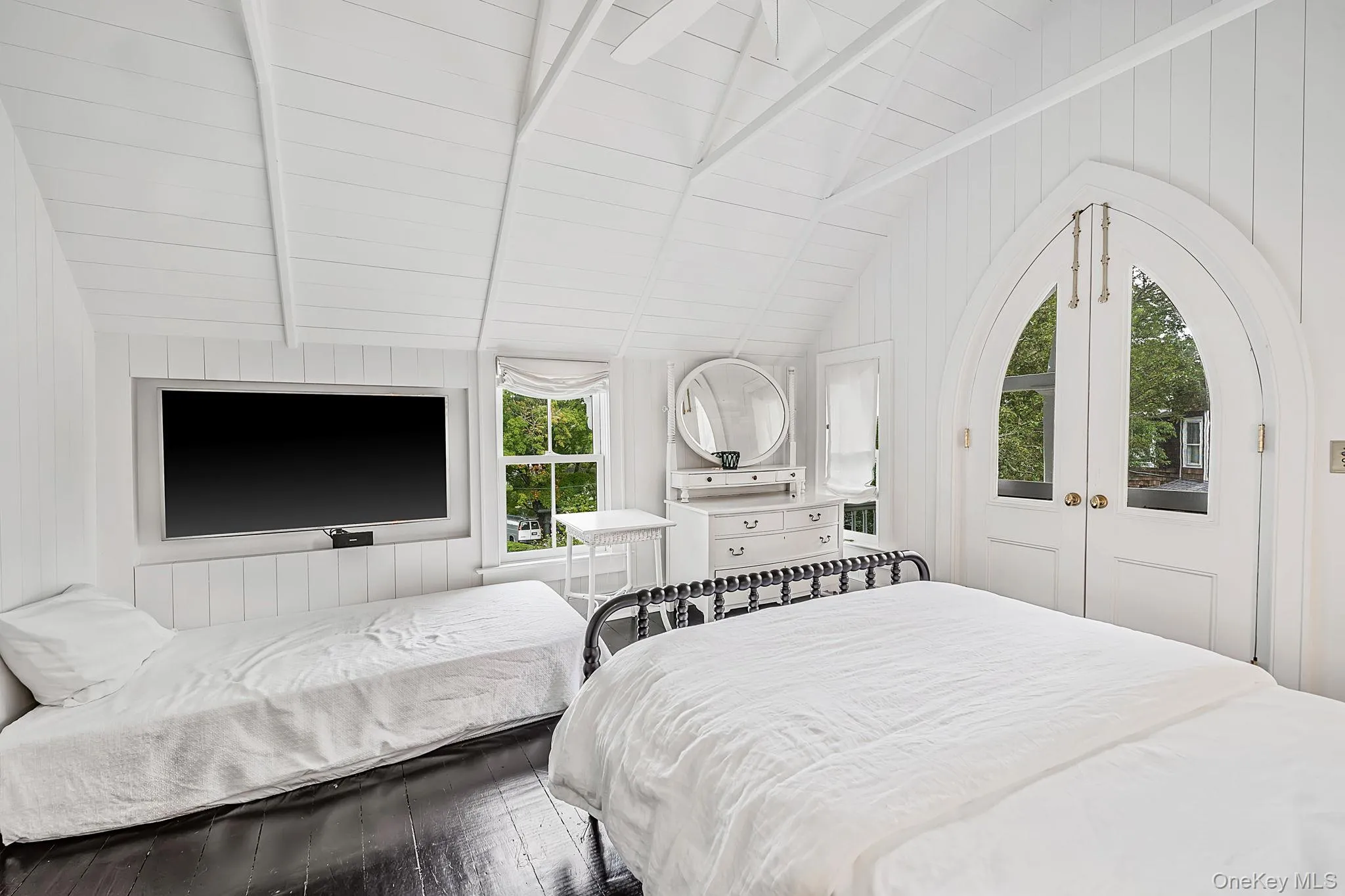 13 Spring Garden Avenue, Shelter Island, NY, 3 Bedrooms Bedrooms, 7 Rooms Rooms,2 BathroomsBathrooms,Residential,For Rent,Spring Garden,0,1047801 13 Spring Garden Avenue, Shelter Island, NY, 3 Bedrooms Bedrooms, 7 Rooms Rooms,2 BathroomsBathrooms,Residential,For Rent,Spring Garden,0,1047801