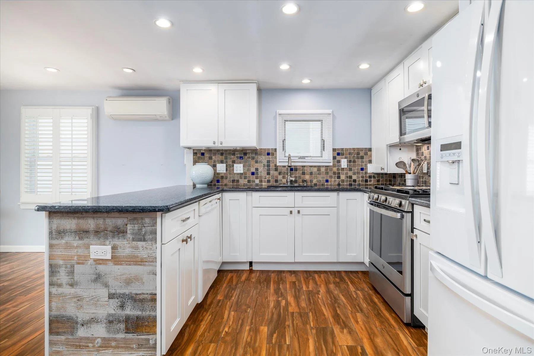 35 Nebraska Street, Long Beach, NY, 2 Bedrooms Bedrooms, 7 Rooms Rooms,1 BathroomBathrooms,Residential Lease,For Rent,Nebraska,0,1047802 35 Nebraska Street, Long Beach, NY, 2 Bedrooms Bedrooms, 7 Rooms Rooms,1 BathroomBathrooms,Residential Lease,For Rent,Nebraska,0,1047802