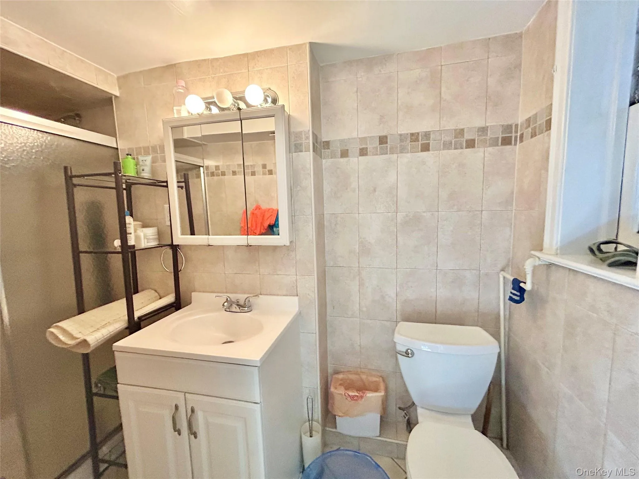 6643 Alderton Street, New York, NY, 2 Bedrooms Bedrooms, 6 Rooms Rooms,2 BathroomsBathrooms,Residential,For Rent,Alderton,0,1047803 6643 Alderton Street, New York, NY, 2 Bedrooms Bedrooms, 6 Rooms Rooms,2 BathroomsBathrooms,Residential,For Rent,Alderton,0,1047803