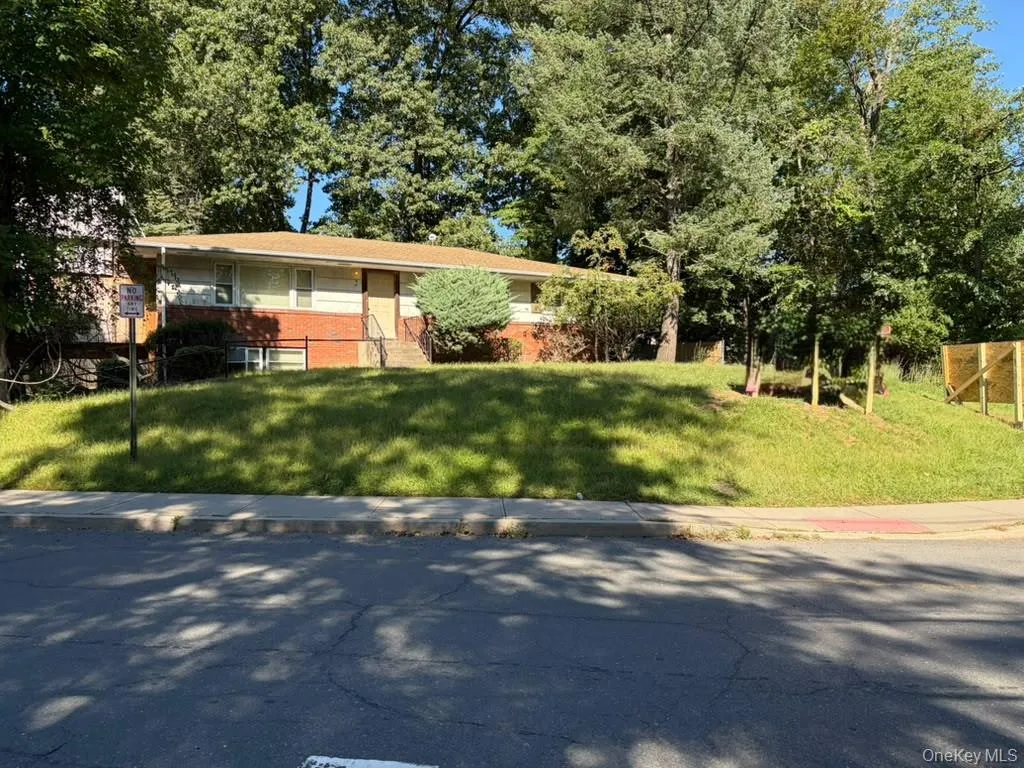 2 Rita Avenue, Ramapo, NY, 3 Bedrooms Bedrooms, 11 Rooms Rooms,1 BathroomBathrooms,Residential,For Rent,Rita,0,1047809 2 Rita Avenue, Ramapo, NY, 3 Bedrooms Bedrooms, 11 Rooms Rooms,1 BathroomBathrooms,Residential,For Rent,Rita,0,1047809