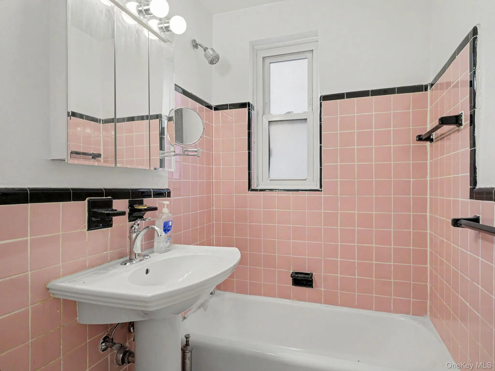 Note window in bathroom. Note window in bathroom.