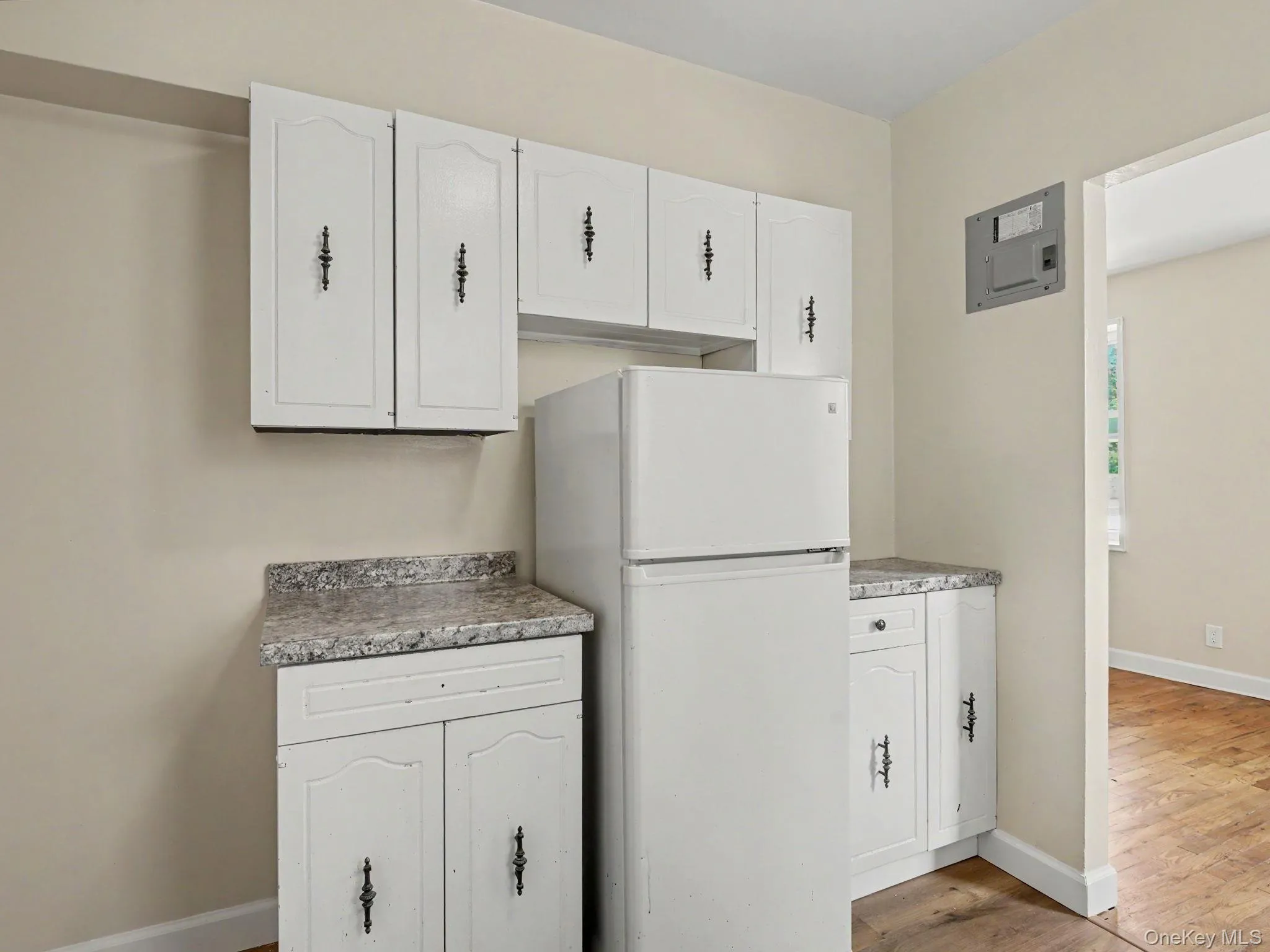 30 Hartsdale Avenue, Greenburgh, NY, 1 Bedroom Bedrooms, 5 Rooms Rooms,1 BathroomBathrooms,Residential,For Rent,Hartsdale,0,1047810 30 Hartsdale Avenue, Greenburgh, NY, 1 Bedroom Bedrooms, 5 Rooms Rooms,1 BathroomBathrooms,Residential,For Rent,Hartsdale,0,1047810