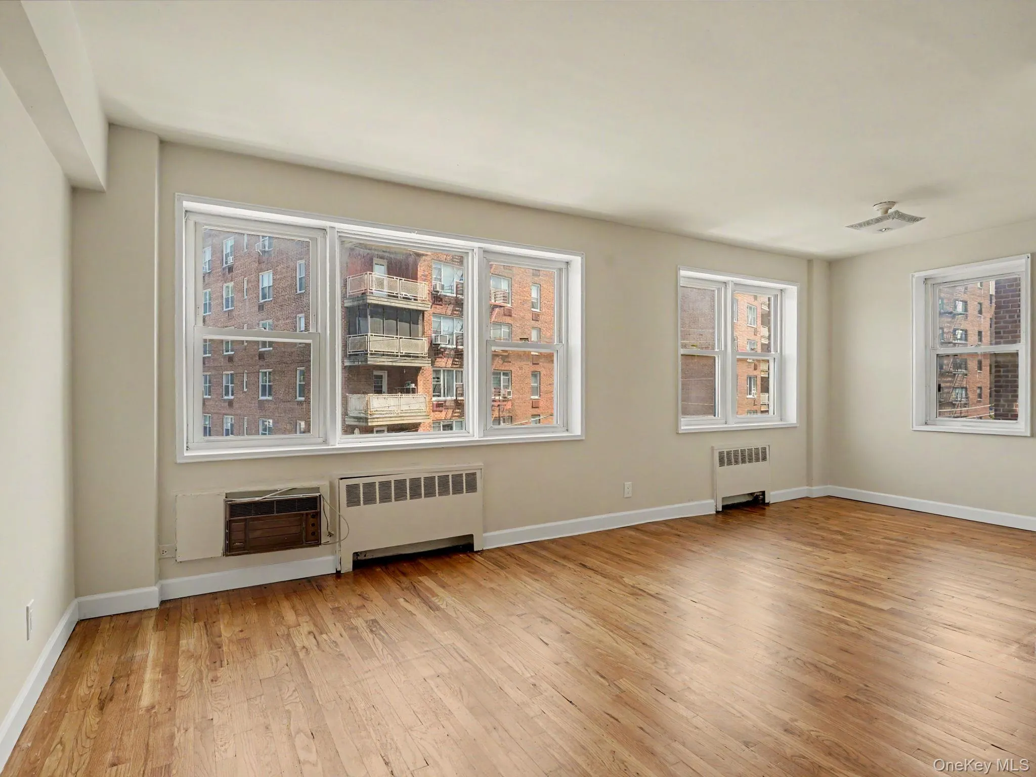 Picture windows let in a lot of natural light. Picture windows let in a lot of natural light.