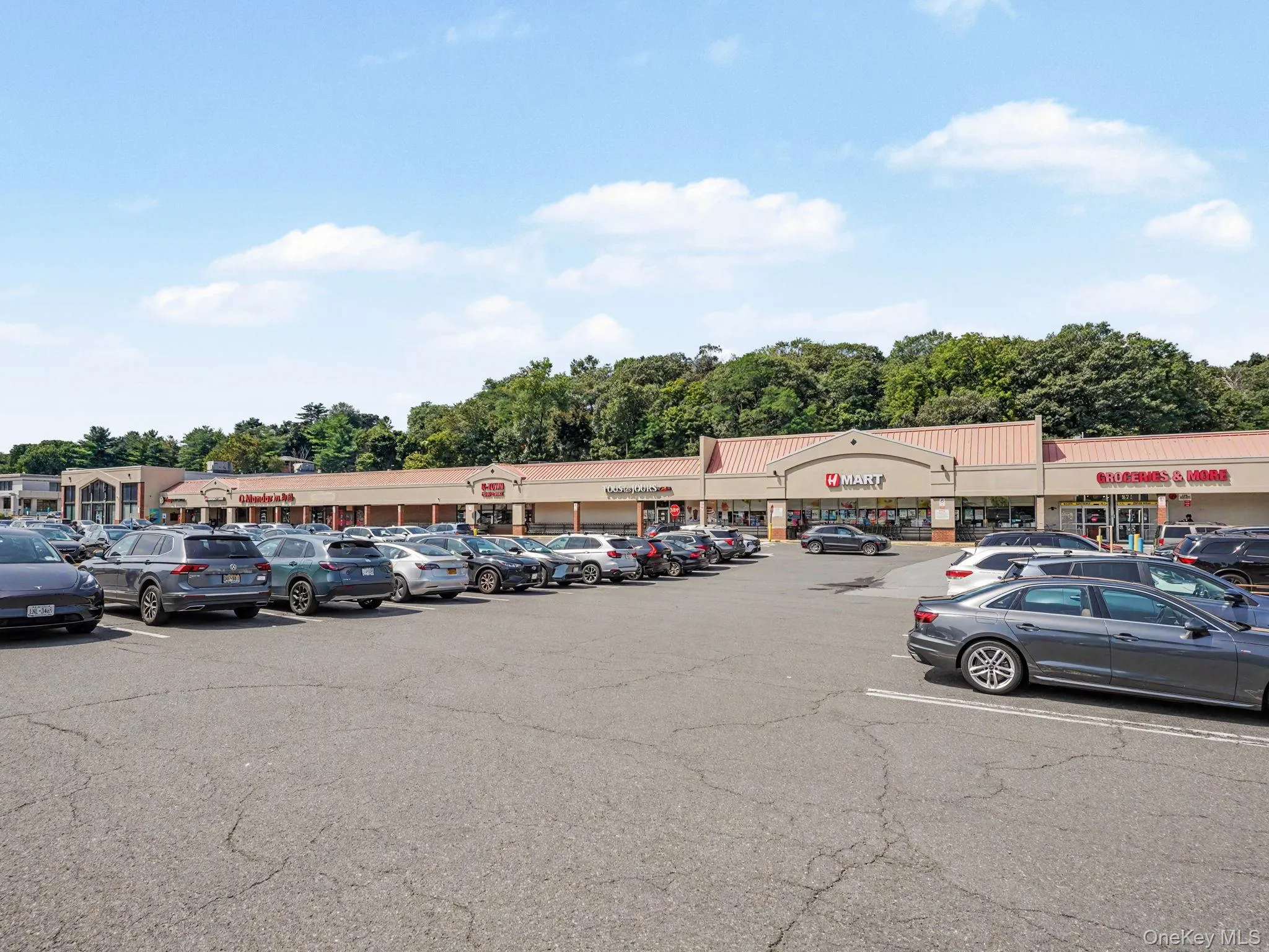 Hmart nearby. Hmart nearby.