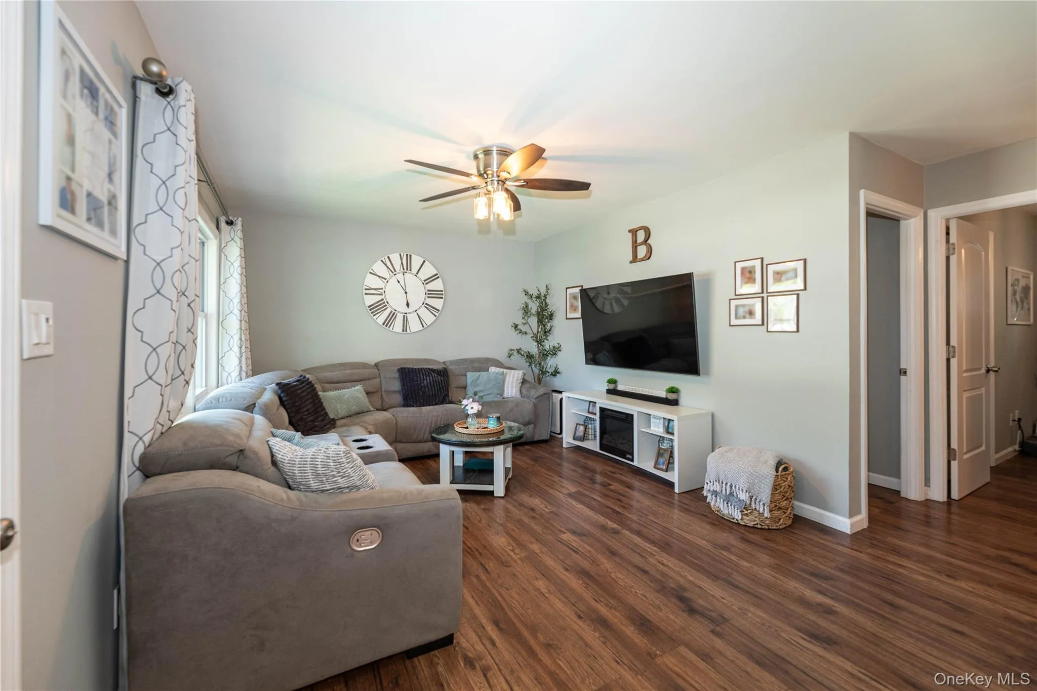 5 Norwalk Lane, Brookhaven, NY, 3 Bedrooms Bedrooms, 6 Rooms Rooms,1 BathroomBathrooms,Residential,For Rent,Norwalk,0,1047811 5 Norwalk Lane, Brookhaven, NY, 3 Bedrooms Bedrooms, 6 Rooms Rooms,1 BathroomBathrooms,Residential,For Rent,Norwalk,0,1047811