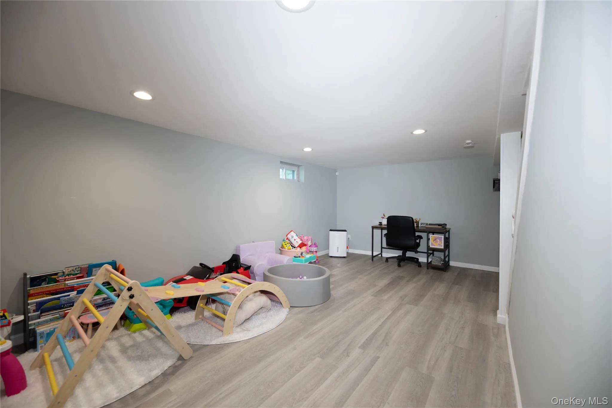 5 Norwalk Lane, Brookhaven, NY, 3 Bedrooms Bedrooms, 6 Rooms Rooms,1 BathroomBathrooms,Residential,For Rent,Norwalk,0,1047811 5 Norwalk Lane, Brookhaven, NY, 3 Bedrooms Bedrooms, 6 Rooms Rooms,1 BathroomBathrooms,Residential,For Rent,Norwalk,0,1047811
