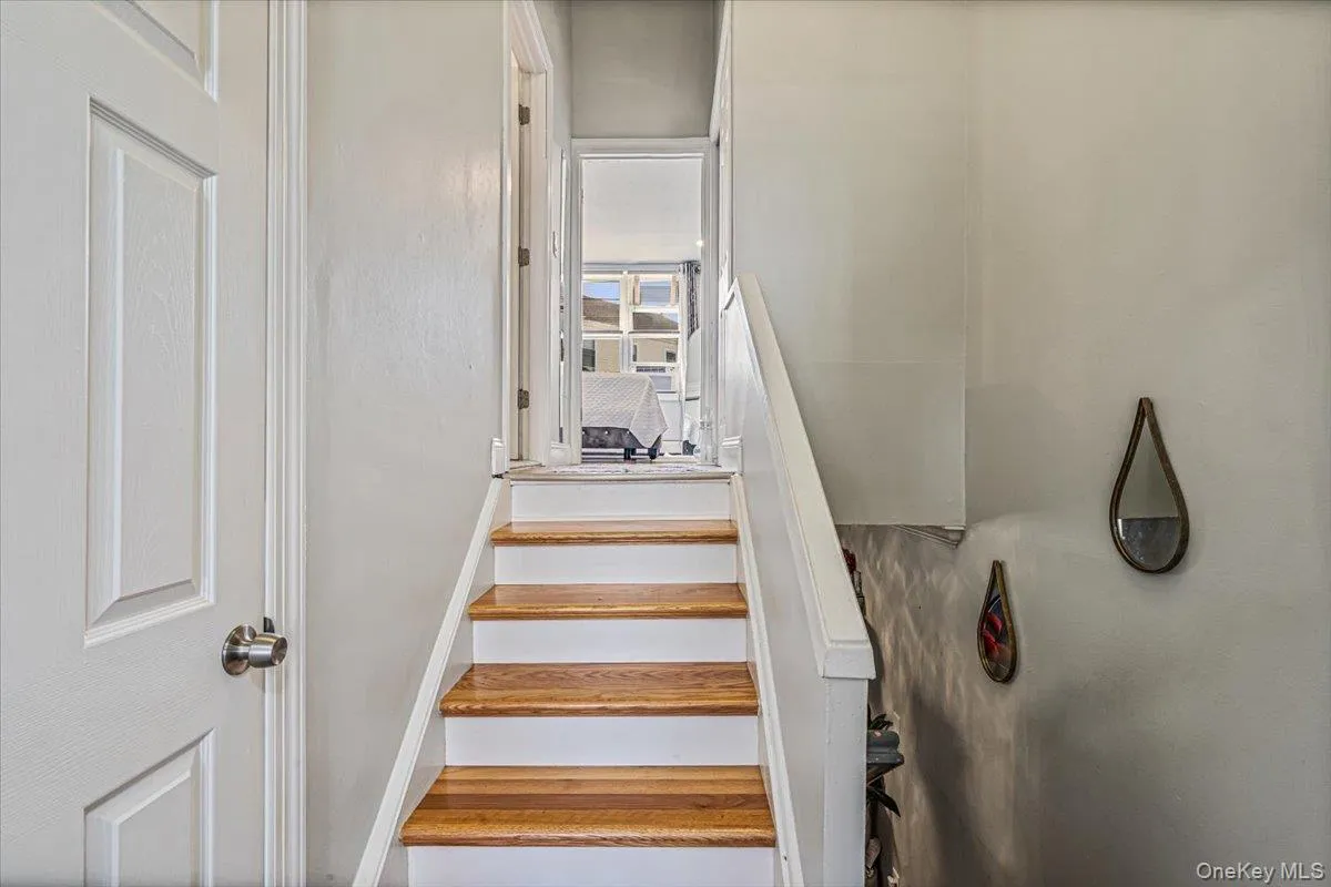 80 Townhouse Road, Huntington, NY, 2 Bedrooms Bedrooms, 5 Rooms Rooms,1 BathroomBathrooms,Residential,For Rent,Townhouse,0,1047821 80 Townhouse Road, Huntington, NY, 2 Bedrooms Bedrooms, 5 Rooms Rooms,1 BathroomBathrooms,Residential,For Rent,Townhouse,0,1047821