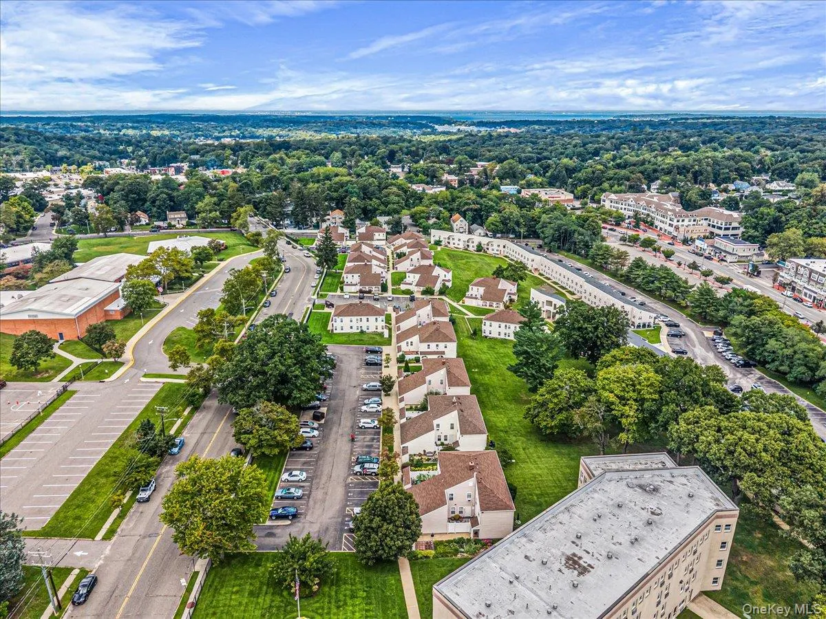 80 Townhouse Road, Huntington, NY, 2 Bedrooms Bedrooms, 5 Rooms Rooms,1 BathroomBathrooms,Residential,For Rent,Townhouse,0,1047821 80 Townhouse Road, Huntington, NY, 2 Bedrooms Bedrooms, 5 Rooms Rooms,1 BathroomBathrooms,Residential,For Rent,Townhouse,0,1047821