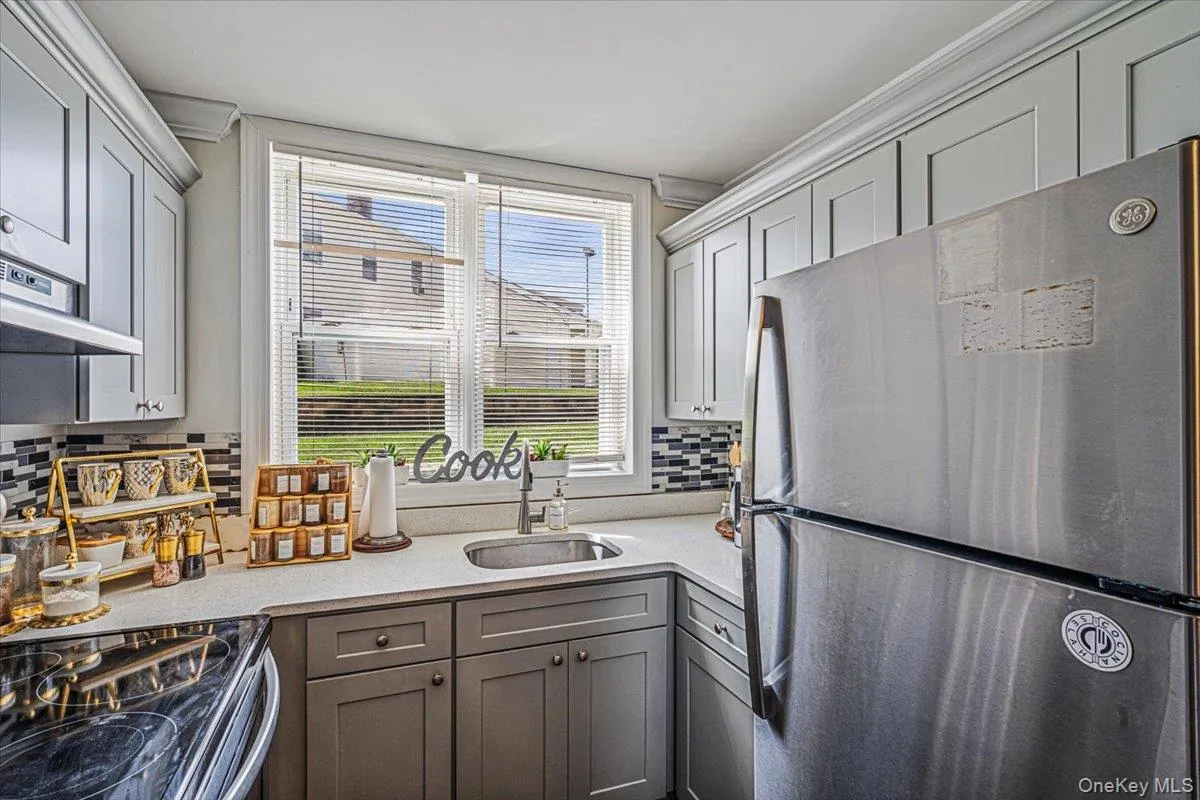 80 Townhouse Road, Huntington, NY, 2 Bedrooms Bedrooms, 5 Rooms Rooms,1 BathroomBathrooms,Residential,For Rent,Townhouse,0,1047821 80 Townhouse Road, Huntington, NY, 2 Bedrooms Bedrooms, 5 Rooms Rooms,1 BathroomBathrooms,Residential,For Rent,Townhouse,0,1047821
