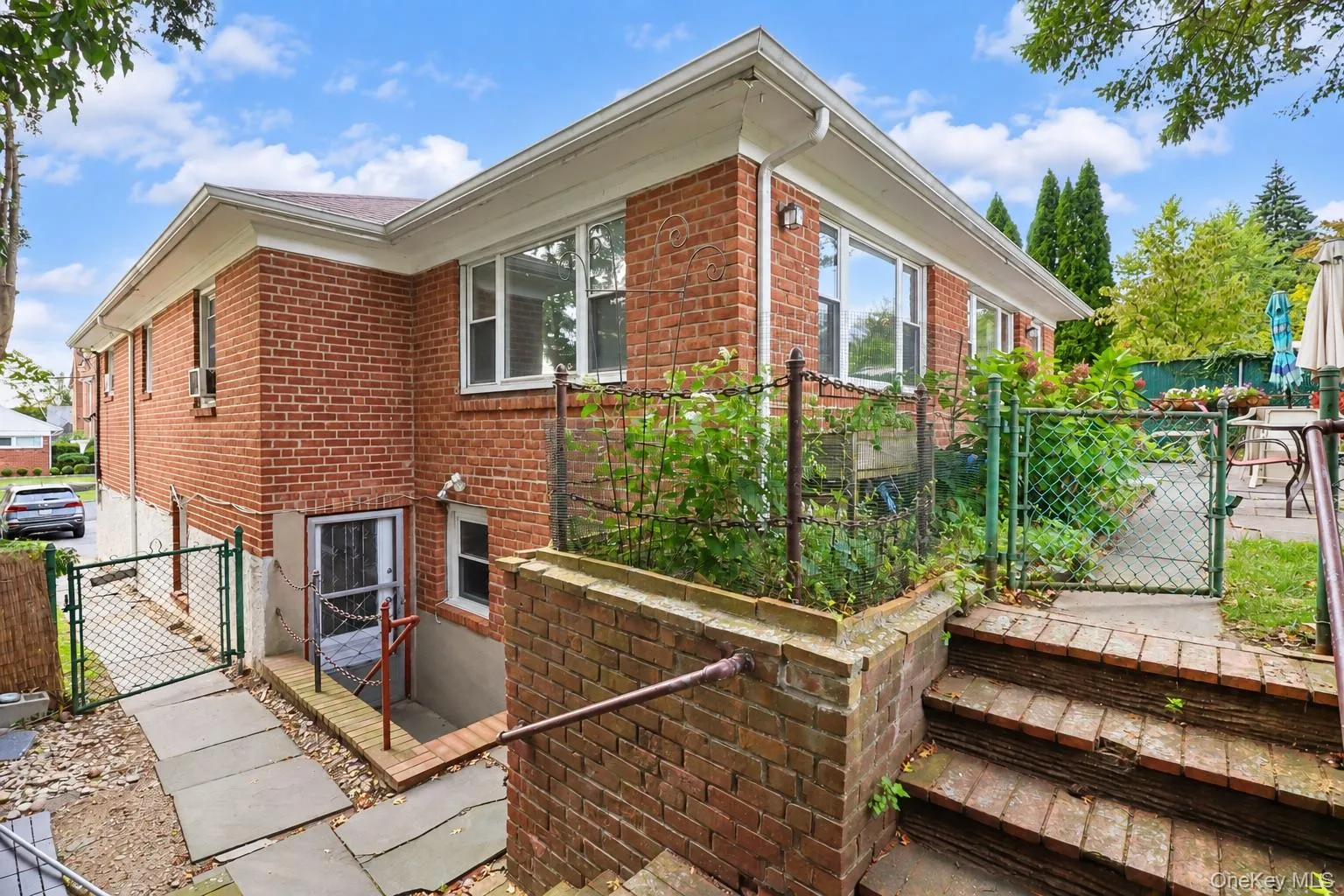 72 Mohawk Road, Yonkers, NY, 2 Bedrooms Bedrooms, 15 Rooms Rooms,1 BathroomBathrooms,Residential,For Rent,Mohawk,0,1047826 72 Mohawk Road, Yonkers, NY, 2 Bedrooms Bedrooms, 15 Rooms Rooms,1 BathroomBathrooms,Residential,For Rent,Mohawk,0,1047826