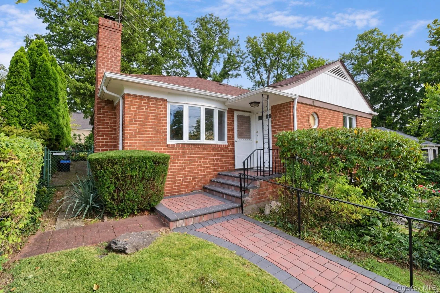 72 Mohawk Road, Yonkers, NY, 2 Bedrooms Bedrooms, 15 Rooms Rooms,1 BathroomBathrooms,Residential,For Rent,Mohawk,0,1047826 72 Mohawk Road, Yonkers, NY, 2 Bedrooms Bedrooms, 15 Rooms Rooms,1 BathroomBathrooms,Residential,For Rent,Mohawk,0,1047826