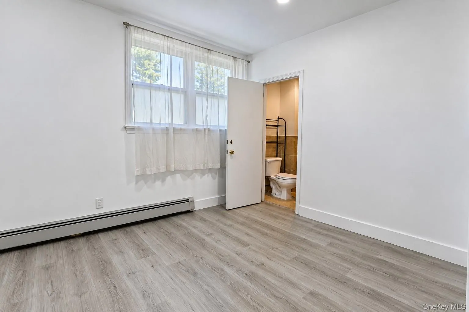 15 Main Street, Brookhaven, NY, 6 Bedrooms Bedrooms, 13 Rooms Rooms,5 BathroomsBathrooms,Residential,For Rent,Main,0,1047828 15 Main Street, Brookhaven, NY, 6 Bedrooms Bedrooms, 13 Rooms Rooms,5 BathroomsBathrooms,Residential,For Rent,Main,0,1047828