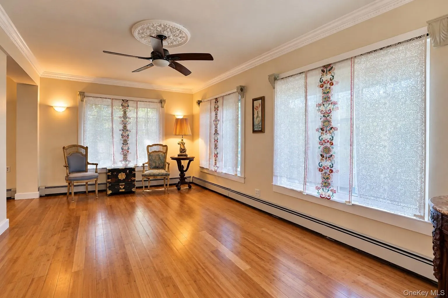 15 Main Street, Brookhaven, NY, 6 Bedrooms Bedrooms, 13 Rooms Rooms,5 BathroomsBathrooms,Residential,For Rent,Main,0,1047828 15 Main Street, Brookhaven, NY, 6 Bedrooms Bedrooms, 13 Rooms Rooms,5 BathroomsBathrooms,Residential,For Rent,Main,0,1047828