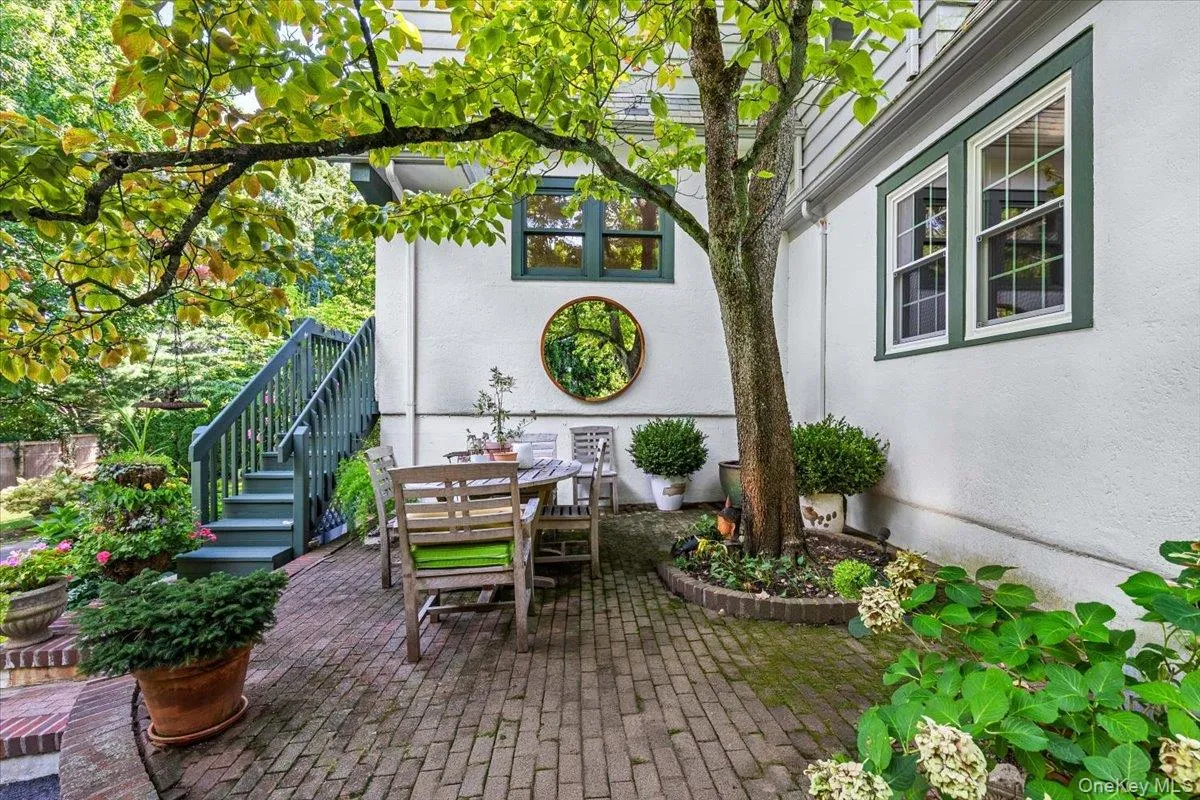 Stone patio ideal for outdoor dining and entertaining Stone patio ideal for outdoor dining and entertaining