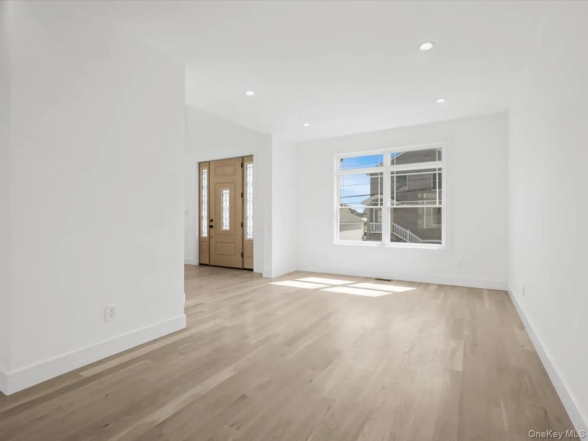 2849 Alder Road, Hempstead, NY, 5 Bedrooms Bedrooms, 8 Rooms Rooms,3 BathroomsBathrooms,Residential,For Rent,Alder,0,1047833 2849 Alder Road, Hempstead, NY, 5 Bedrooms Bedrooms, 8 Rooms Rooms,3 BathroomsBathrooms,Residential,For Rent,Alder,0,1047833