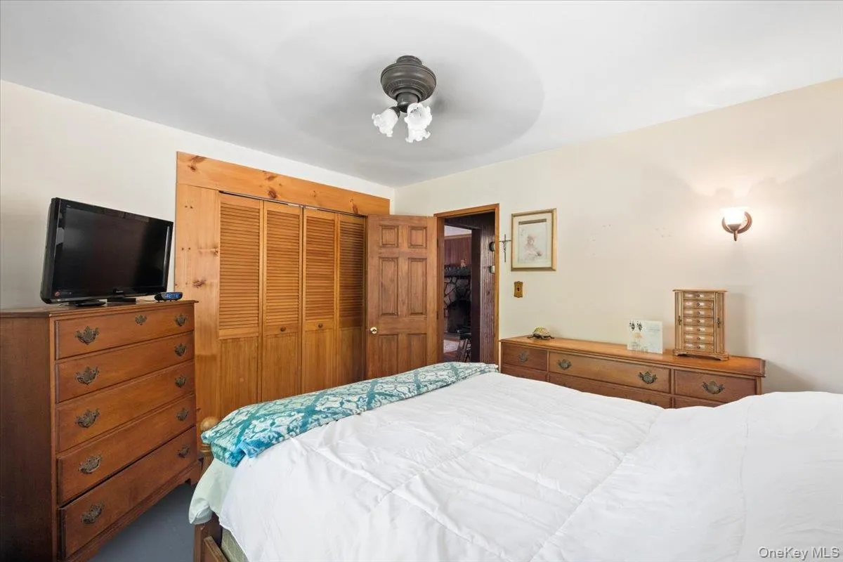 149 Tanglewylde Road, Putnam Valley, NY, 2 Bedrooms Bedrooms, 5 Rooms Rooms,1 BathroomBathrooms,Residential,For Rent,Tanglewylde,0,1047835 149 Tanglewylde Road, Putnam Valley, NY, 2 Bedrooms Bedrooms, 5 Rooms Rooms,1 BathroomBathrooms,Residential,For Rent,Tanglewylde,0,1047835