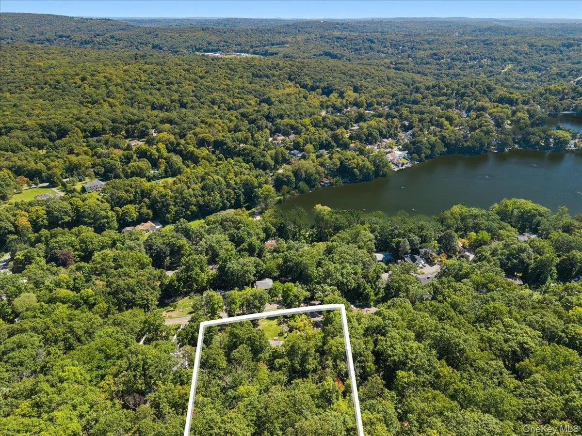149 Tanglewylde Road, Putnam Valley, NY, 2 Bedrooms Bedrooms, 5 Rooms Rooms,1 BathroomBathrooms,Residential,For Rent,Tanglewylde,0,1047835 149 Tanglewylde Road, Putnam Valley, NY, 2 Bedrooms Bedrooms, 5 Rooms Rooms,1 BathroomBathrooms,Residential,For Rent,Tanglewylde,0,1047835