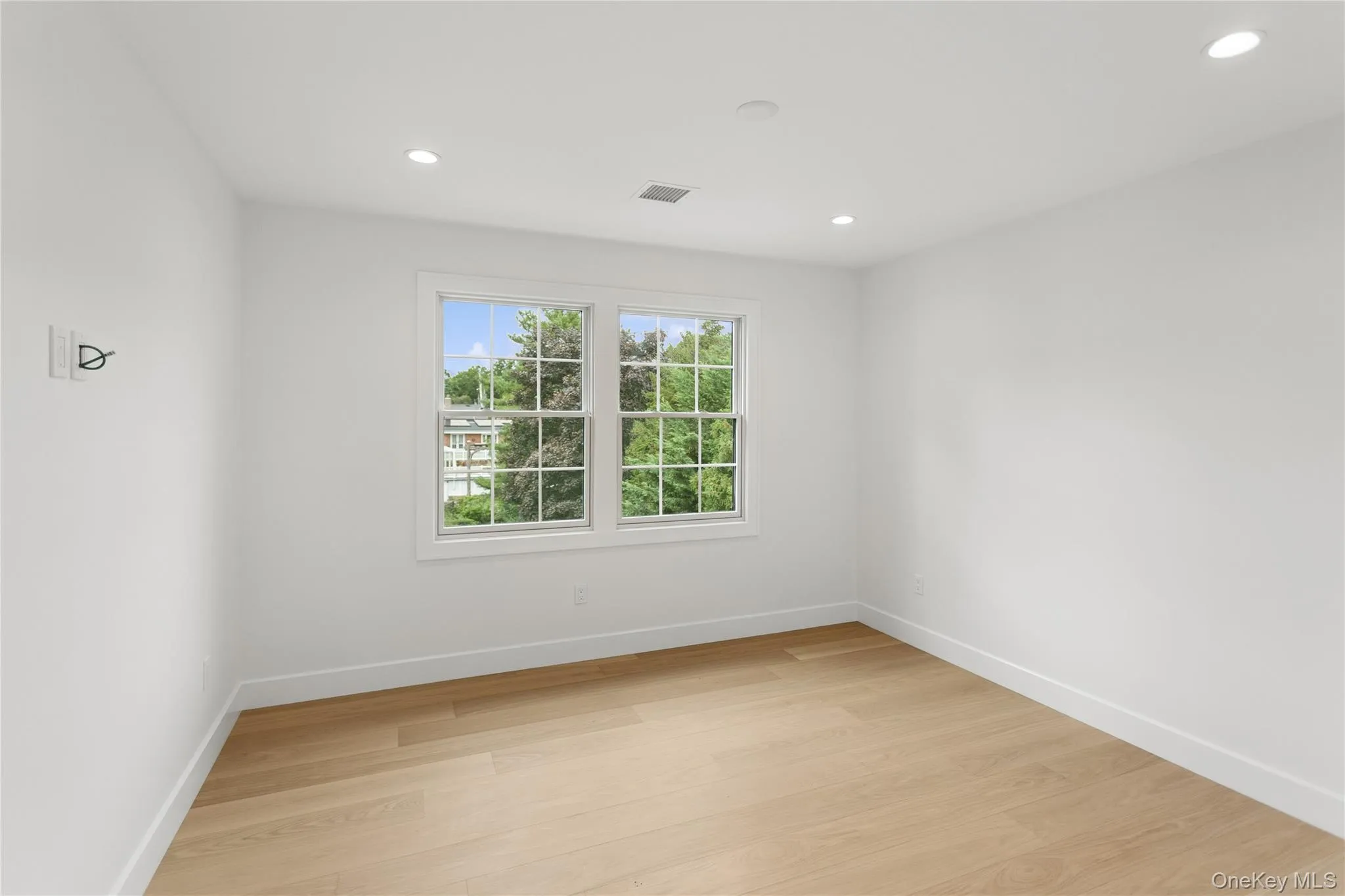 1438 Dewey Avenue, Hempstead, NY, 5 Bedrooms Bedrooms, 10 Rooms Rooms,4 BathroomsBathrooms,Residential,For Rent,Dewey,0,1047839 1438 Dewey Avenue, Hempstead, NY, 5 Bedrooms Bedrooms, 10 Rooms Rooms,4 BathroomsBathrooms,Residential,For Rent,Dewey,0,1047839