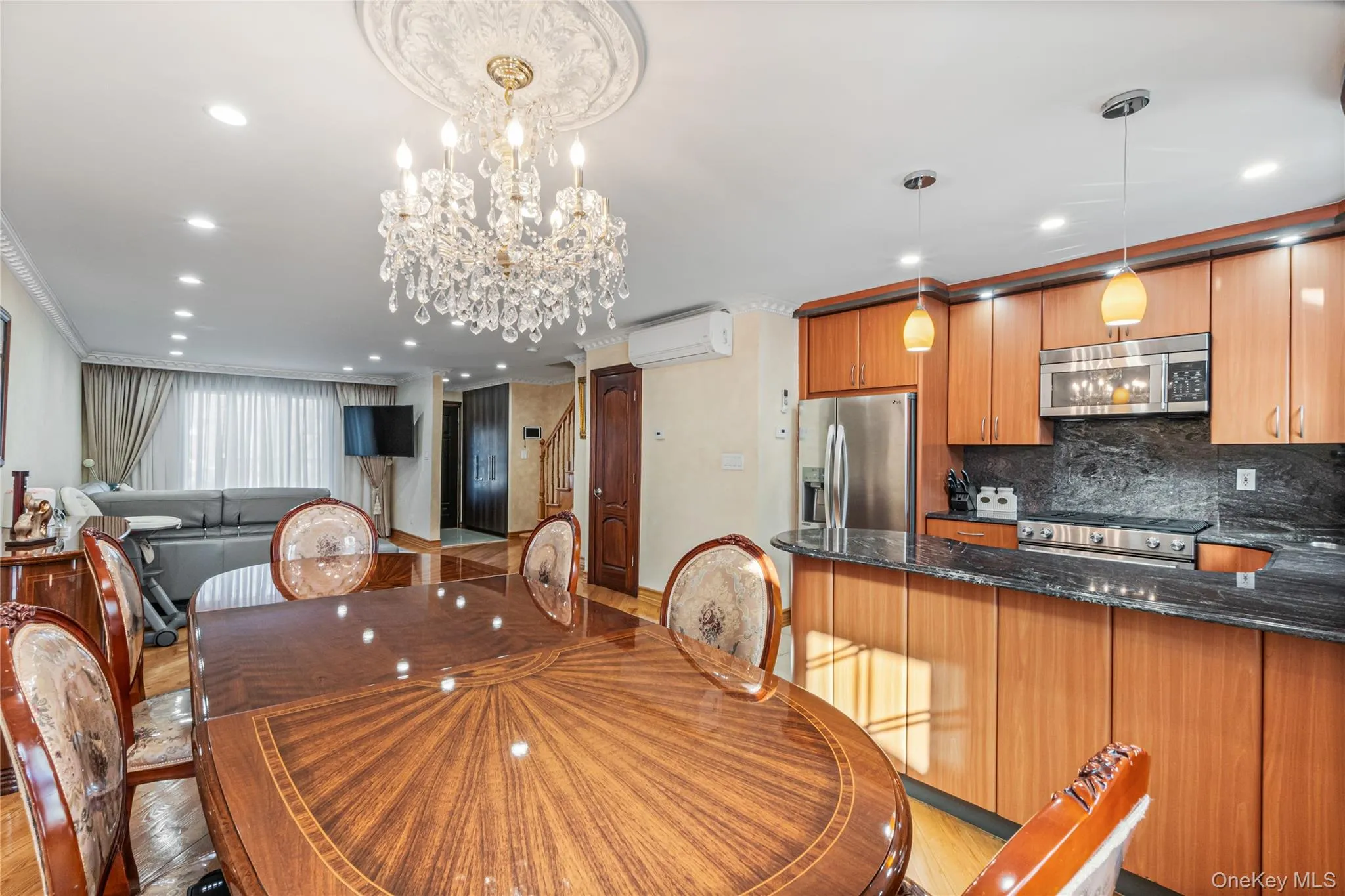 137-66 70th Road, New York, NY, 3 Bedrooms Bedrooms, 9 Rooms Rooms,2 BathroomsBathrooms,Residential,For Rent,70th,0,1047841 137-66 70th Road, New York, NY, 3 Bedrooms Bedrooms, 9 Rooms Rooms,2 BathroomsBathrooms,Residential,For Rent,70th,0,1047841