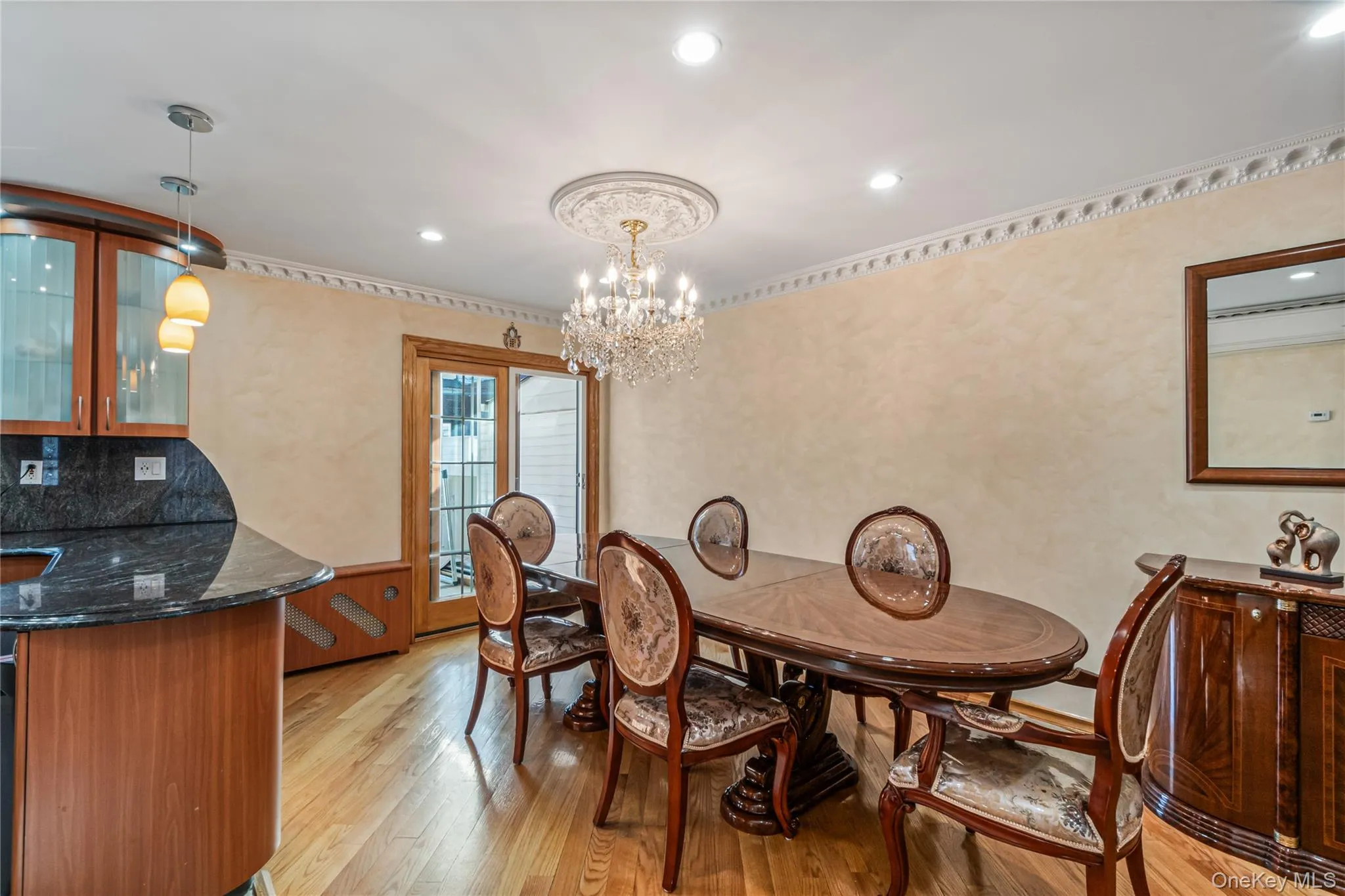 137-66 70th Road, New York, NY, 3 Bedrooms Bedrooms, 9 Rooms Rooms,2 BathroomsBathrooms,Residential,For Rent,70th,0,1047841 137-66 70th Road, New York, NY, 3 Bedrooms Bedrooms, 9 Rooms Rooms,2 BathroomsBathrooms,Residential,For Rent,70th,0,1047841