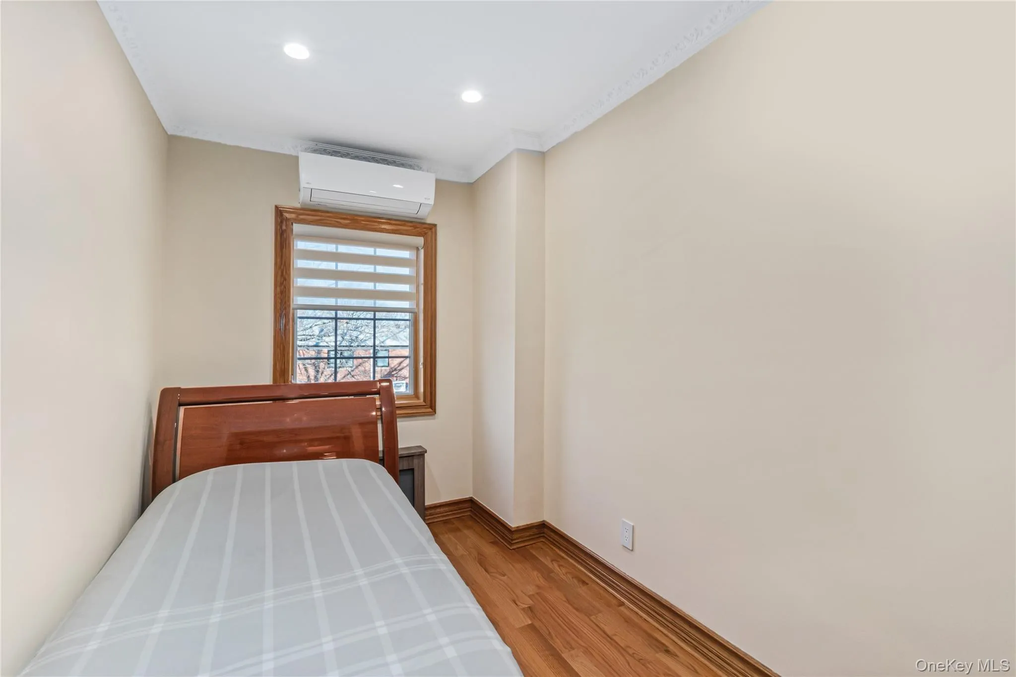 137-66 70th Road, New York, NY, 3 Bedrooms Bedrooms, 9 Rooms Rooms,2 BathroomsBathrooms,Residential,For Rent,70th,0,1047841 137-66 70th Road, New York, NY, 3 Bedrooms Bedrooms, 9 Rooms Rooms,2 BathroomsBathrooms,Residential,For Rent,70th,0,1047841