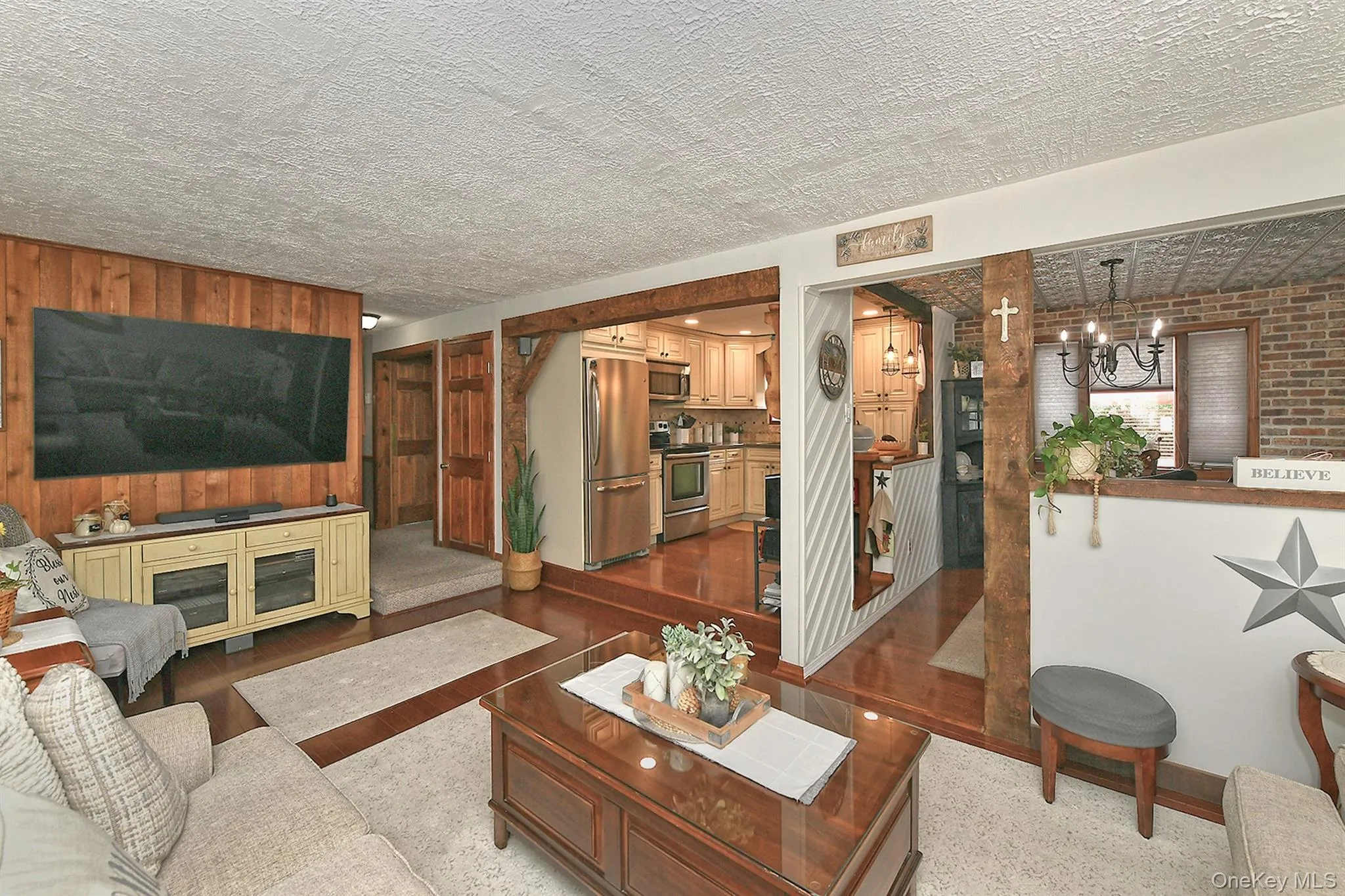 35 Jensen Road, Islip, NY, 4 Bedrooms Bedrooms, 10 Rooms Rooms,3 BathroomsBathrooms,Residential,For Rent,Jensen,0,1047846 35 Jensen Road, Islip, NY, 4 Bedrooms Bedrooms, 10 Rooms Rooms,3 BathroomsBathrooms,Residential,For Rent,Jensen,0,1047846