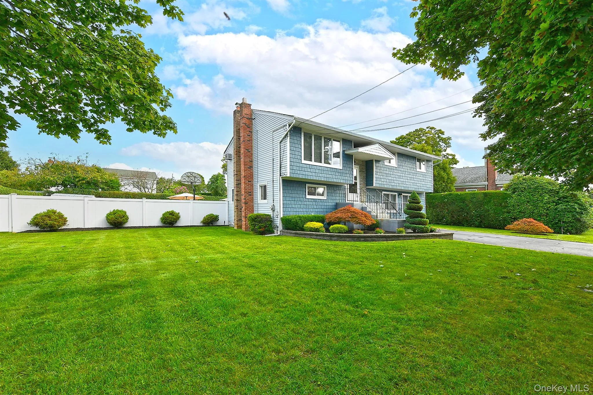 35 Jensen Road, Islip, NY, 4 Bedrooms Bedrooms, 10 Rooms Rooms,3 BathroomsBathrooms,Residential,For Rent,Jensen,0,1047846 35 Jensen Road, Islip, NY, 4 Bedrooms Bedrooms, 10 Rooms Rooms,3 BathroomsBathrooms,Residential,For Rent,Jensen,0,1047846
