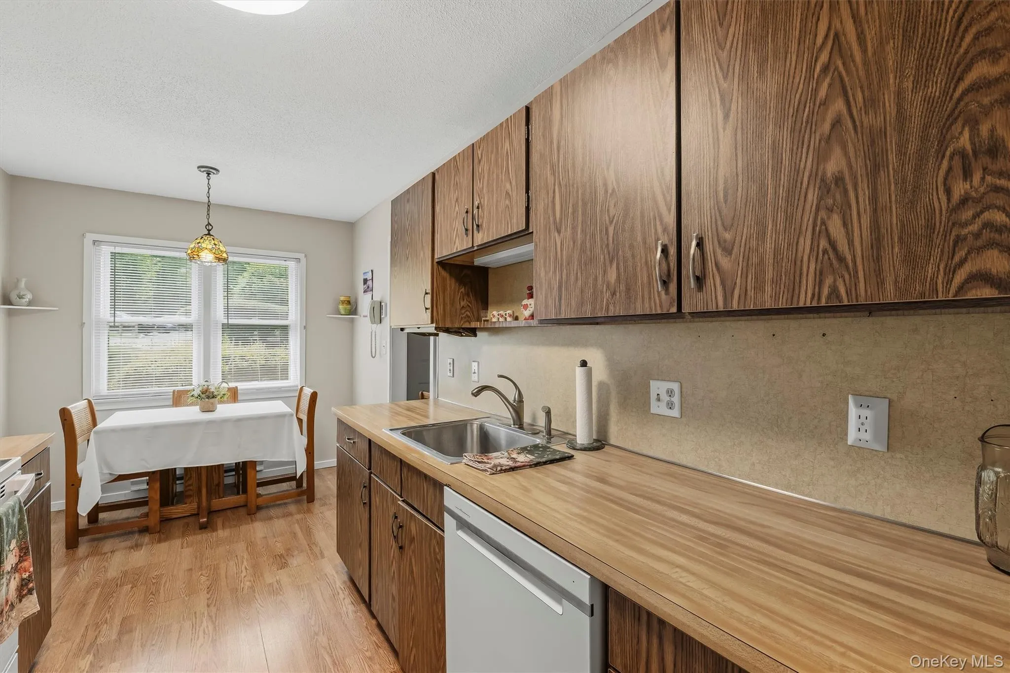 175 Heritage Hills, Somers, NY, 2 Bedrooms Bedrooms, 5 Rooms Rooms,1 BathroomBathrooms,Residential,For Rent,Heritage,0,1047847 175 Heritage Hills, Somers, NY, 2 Bedrooms Bedrooms, 5 Rooms Rooms,1 BathroomBathrooms,Residential,For Rent,Heritage,0,1047847