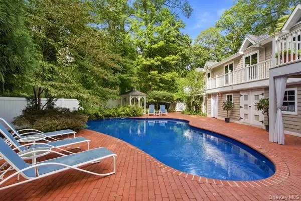 29 Farm Road, Smithtown, NY, 4 Bedrooms Bedrooms, 10 Rooms Rooms,3 BathroomsBathrooms,Residential,For Rent,Farm,0,1047851 29 Farm Road, Smithtown, NY, 4 Bedrooms Bedrooms, 10 Rooms Rooms,3 BathroomsBathrooms,Residential,For Rent,Farm,0,1047851