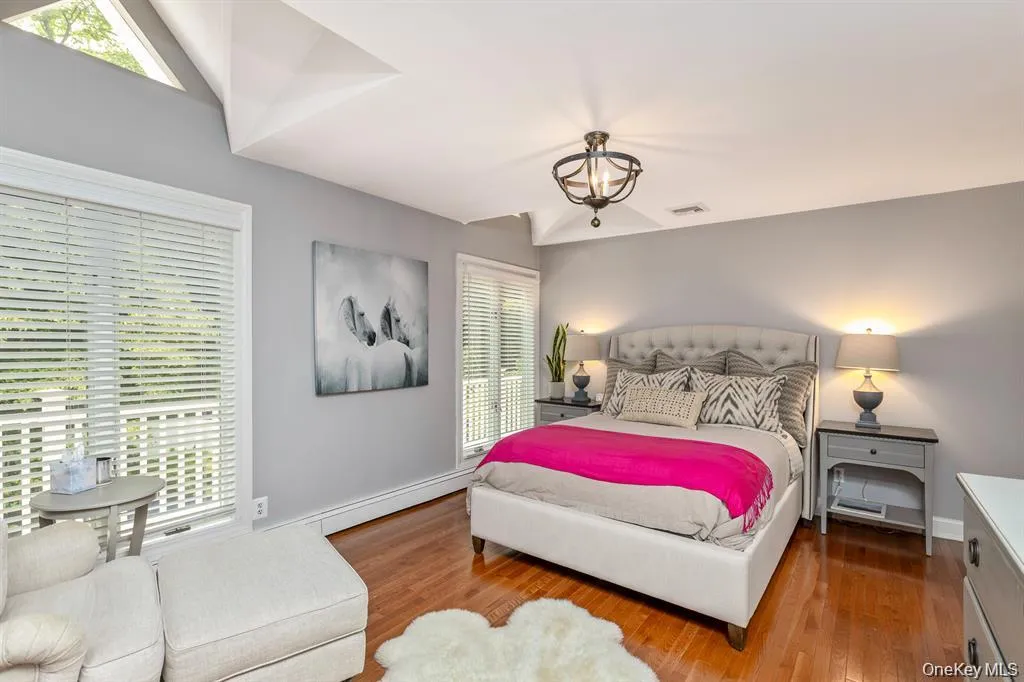 29 Farm Road, Smithtown, NY, 4 Bedrooms Bedrooms, 10 Rooms Rooms,3 BathroomsBathrooms,Residential,For Rent,Farm,0,1047851 29 Farm Road, Smithtown, NY, 4 Bedrooms Bedrooms, 10 Rooms Rooms,3 BathroomsBathrooms,Residential,For Rent,Farm,0,1047851