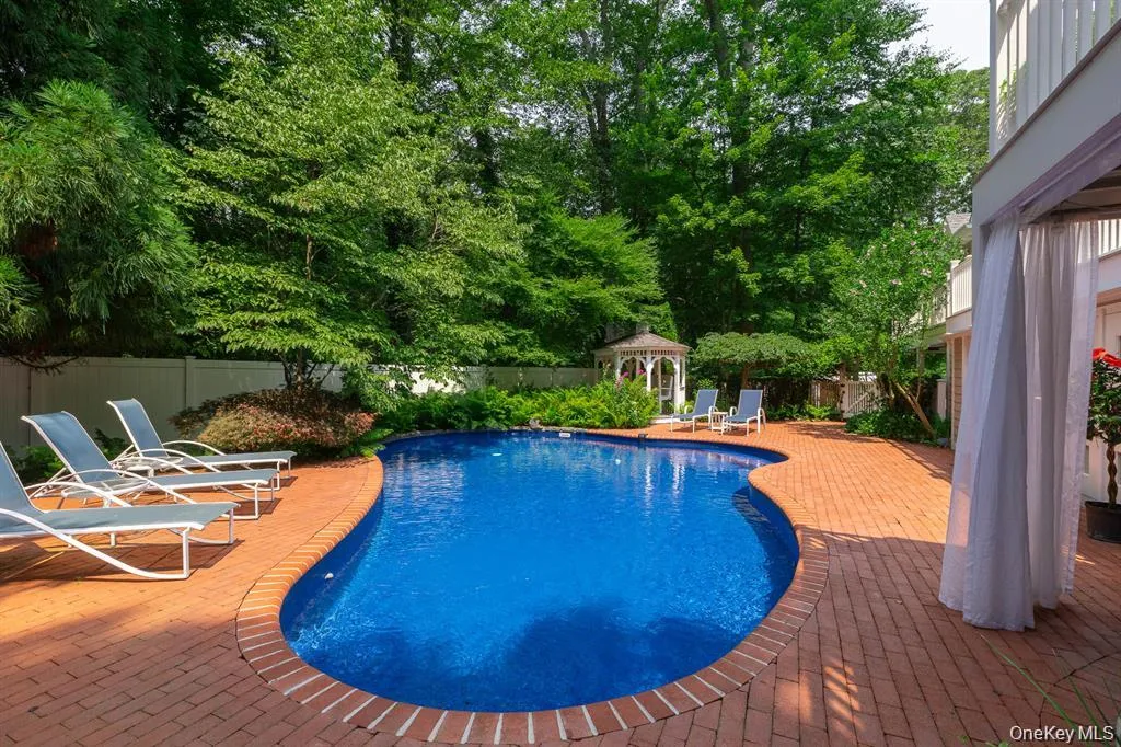 29 Farm Road, Smithtown, NY, 4 Bedrooms Bedrooms, 10 Rooms Rooms,3 BathroomsBathrooms,Residential,For Rent,Farm,0,1047851 29 Farm Road, Smithtown, NY, 4 Bedrooms Bedrooms, 10 Rooms Rooms,3 BathroomsBathrooms,Residential,For Rent,Farm,0,1047851