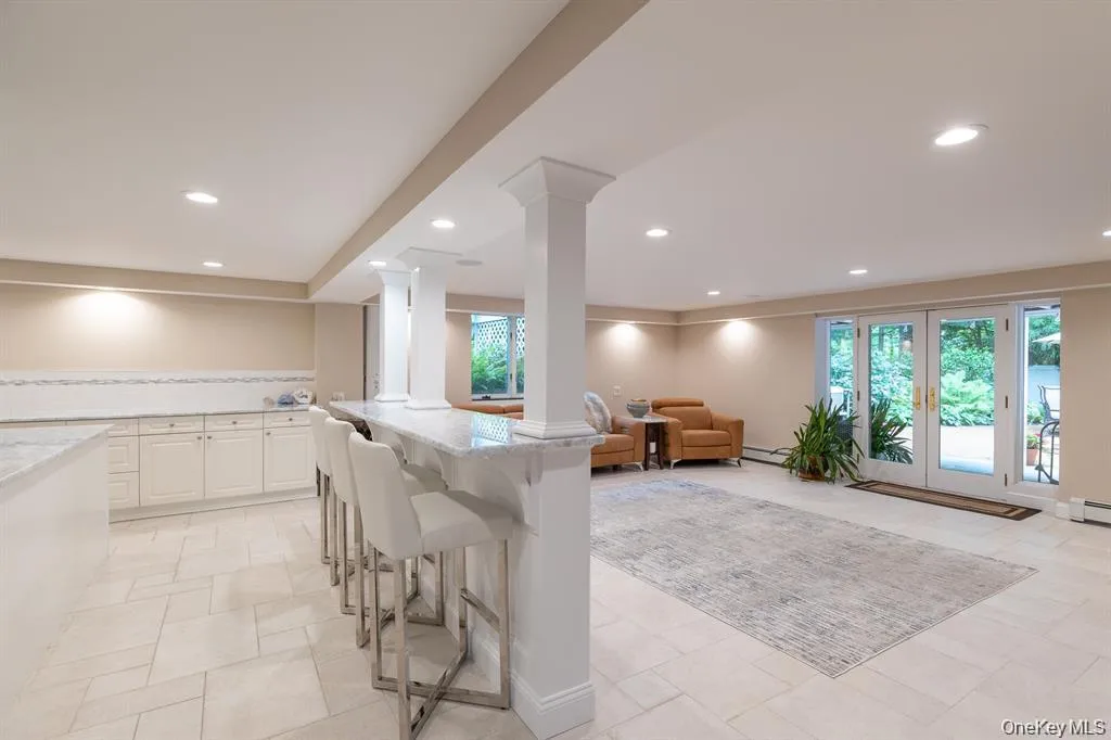 29 Farm Road, Smithtown, NY, 4 Bedrooms Bedrooms, 10 Rooms Rooms,3 BathroomsBathrooms,Residential,For Rent,Farm,0,1047851 29 Farm Road, Smithtown, NY, 4 Bedrooms Bedrooms, 10 Rooms Rooms,3 BathroomsBathrooms,Residential,For Rent,Farm,0,1047851