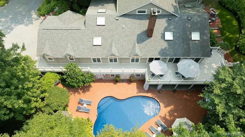 29 Farm Road, Smithtown, NY, 4 Bedrooms Bedrooms, 10 Rooms Rooms,3 BathroomsBathrooms,Residential,For Rent,Farm,0,1047851 29 Farm Road, Smithtown, NY, 4 Bedrooms Bedrooms, 10 Rooms Rooms,3 BathroomsBathrooms,Residential,For Rent,Farm,0,1047851