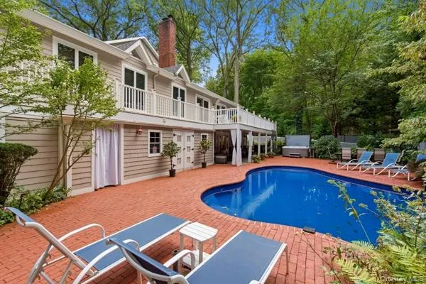 29 Farm Road, Smithtown, NY, 4 Bedrooms Bedrooms, 10 Rooms Rooms,3 BathroomsBathrooms,Residential,For Rent,Farm,0,1047851 29 Farm Road, Smithtown, NY, 4 Bedrooms Bedrooms, 10 Rooms Rooms,3 BathroomsBathrooms,Residential,For Rent,Farm,0,1047851