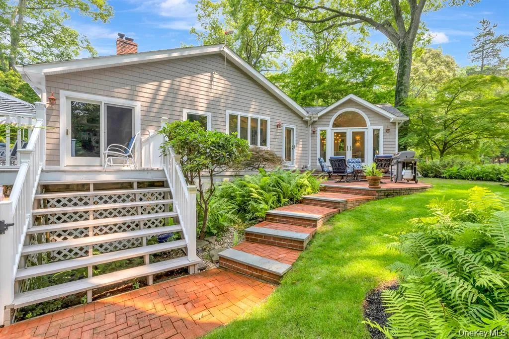 29 Farm Road, Smithtown, NY, 4 Bedrooms Bedrooms, 10 Rooms Rooms,3 BathroomsBathrooms,Residential,For Rent,Farm,0,1047851 29 Farm Road, Smithtown, NY, 4 Bedrooms Bedrooms, 10 Rooms Rooms,3 BathroomsBathrooms,Residential,For Rent,Farm,0,1047851