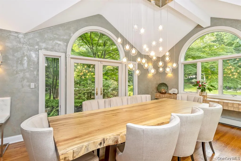 29 Farm Road, Smithtown, NY, 4 Bedrooms Bedrooms, 10 Rooms Rooms,3 BathroomsBathrooms,Residential,For Rent,Farm,0,1047851 29 Farm Road, Smithtown, NY, 4 Bedrooms Bedrooms, 10 Rooms Rooms,3 BathroomsBathrooms,Residential,For Rent,Farm,0,1047851