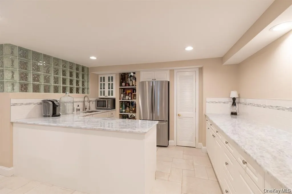 29 Farm Road, Smithtown, NY, 4 Bedrooms Bedrooms, 10 Rooms Rooms,3 BathroomsBathrooms,Residential,For Rent,Farm,0,1047851 29 Farm Road, Smithtown, NY, 4 Bedrooms Bedrooms, 10 Rooms Rooms,3 BathroomsBathrooms,Residential,For Rent,Farm,0,1047851