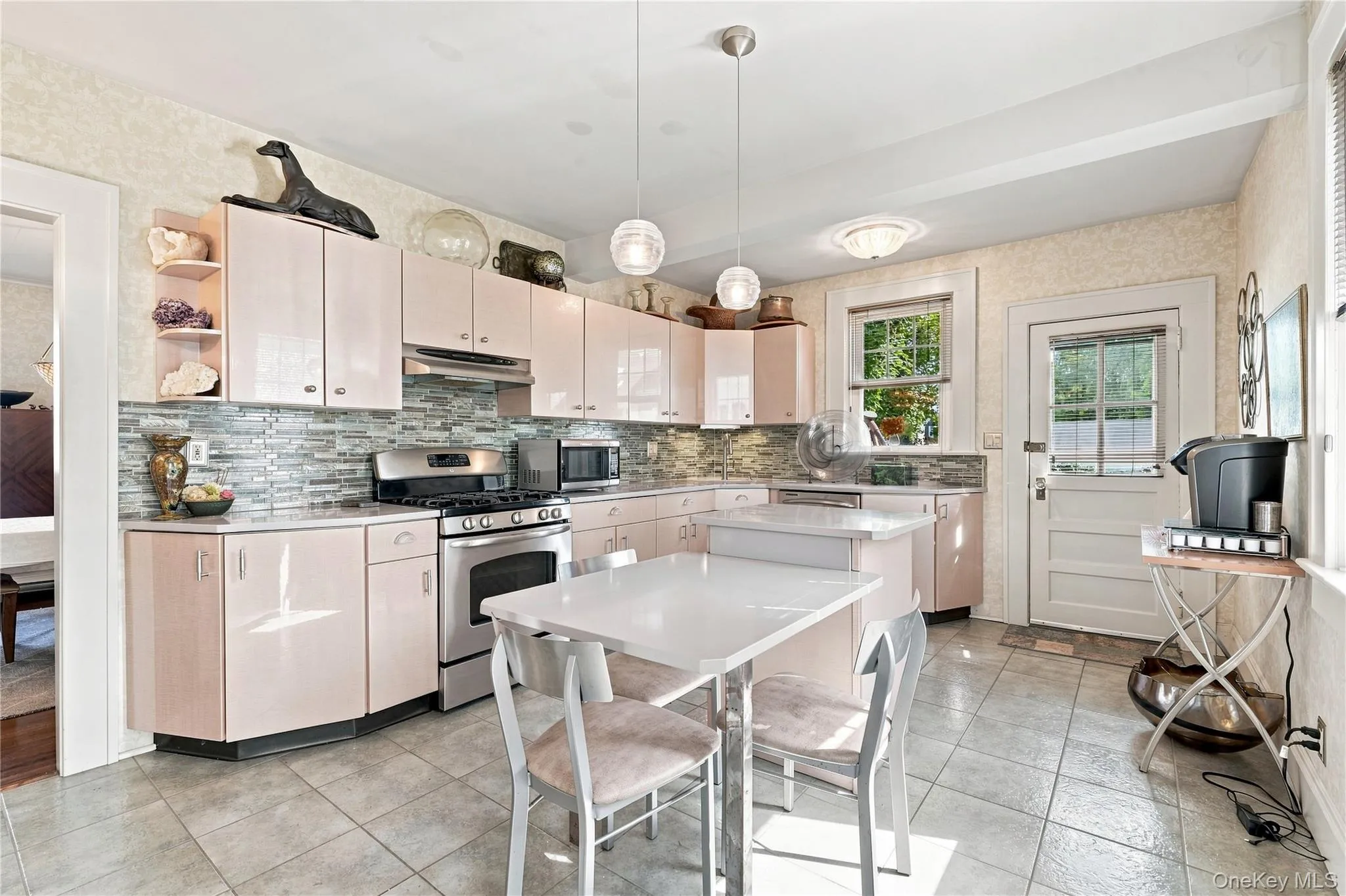 60 Cormack Court, Babylon, NY, 3 Bedrooms Bedrooms, 6 Rooms Rooms,1 BathroomBathrooms,Residential,For Rent,Cormack,0,1047853 60 Cormack Court, Babylon, NY, 3 Bedrooms Bedrooms, 6 Rooms Rooms,1 BathroomBathrooms,Residential,For Rent,Cormack,0,1047853