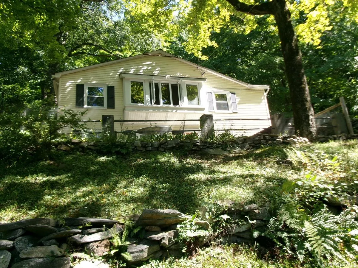 This home sits majestically on top of the hill. This home sits majestically on top of the hill.