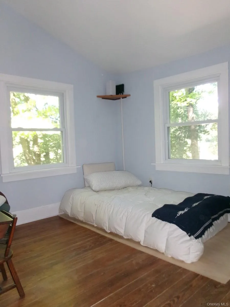 Note the shed ceiling in this bedroom. Note the shed ceiling in this bedroom.