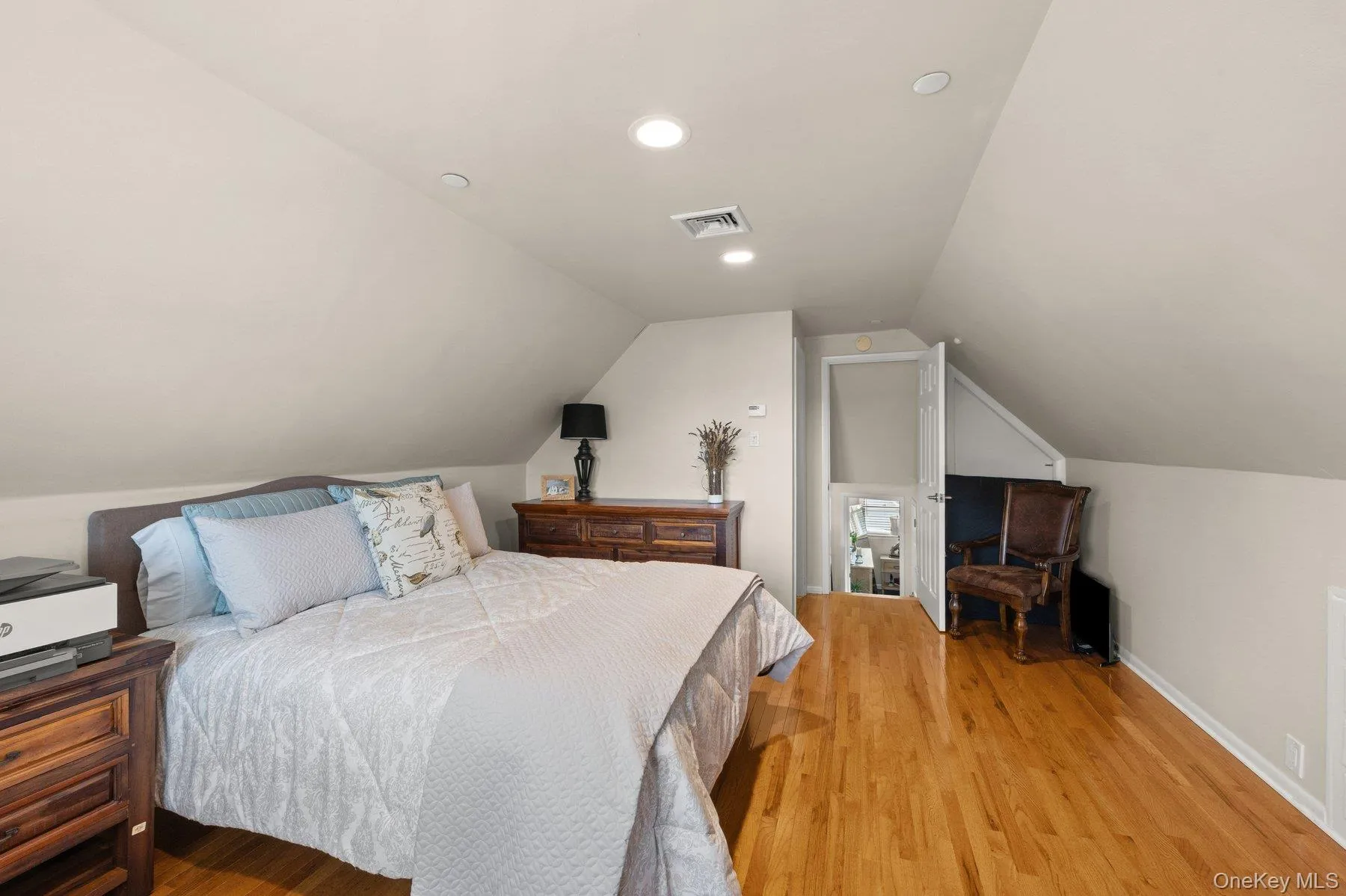 3835 Niami Street, Hempstead, NY, 3 Bedrooms Bedrooms, 12 Rooms Rooms,3 BathroomsBathrooms,Residential,For Rent,Niami,0,1047858 3835 Niami Street, Hempstead, NY, 3 Bedrooms Bedrooms, 12 Rooms Rooms,3 BathroomsBathrooms,Residential,For Rent,Niami,0,1047858