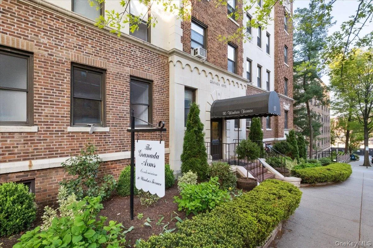 Granada Arms - located on a quiet street in the heart of White Plains Granada Arms - located on a quiet street in the heart of White Plains