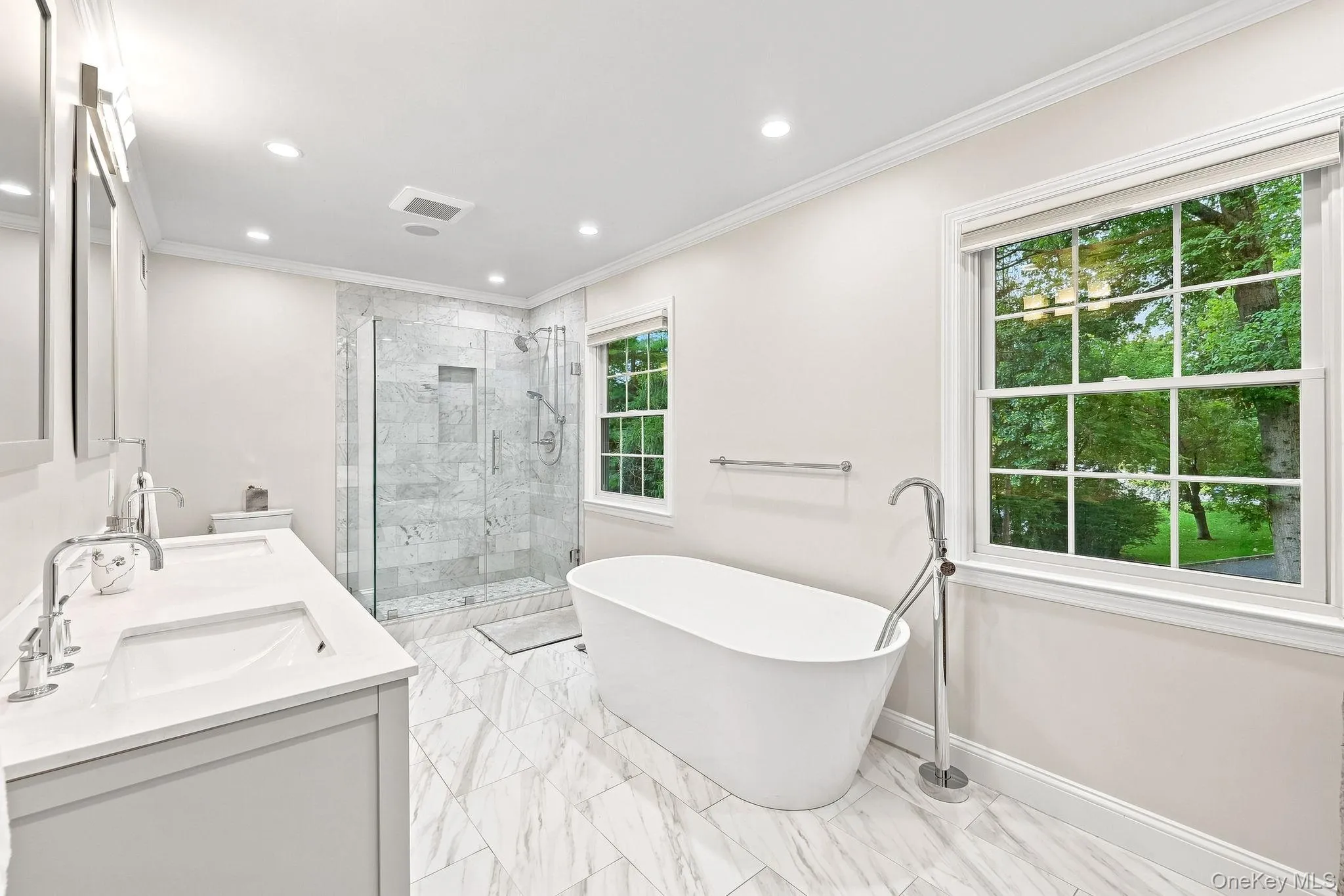 Glass Enclosed Shower and Soaking Tub Glass Enclosed Shower and Soaking Tub