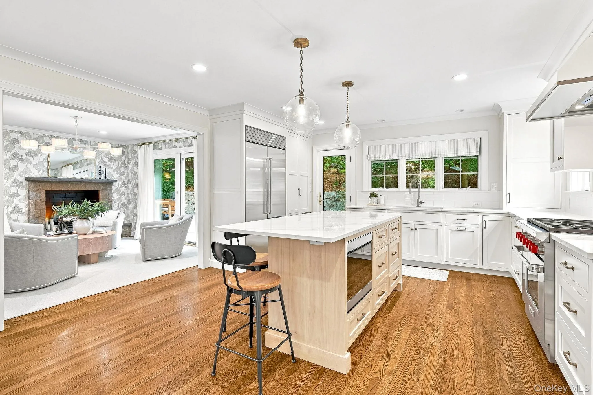 Top-Tier Appliances and Opens to Family Room Top-Tier Appliances and Opens to Family Room