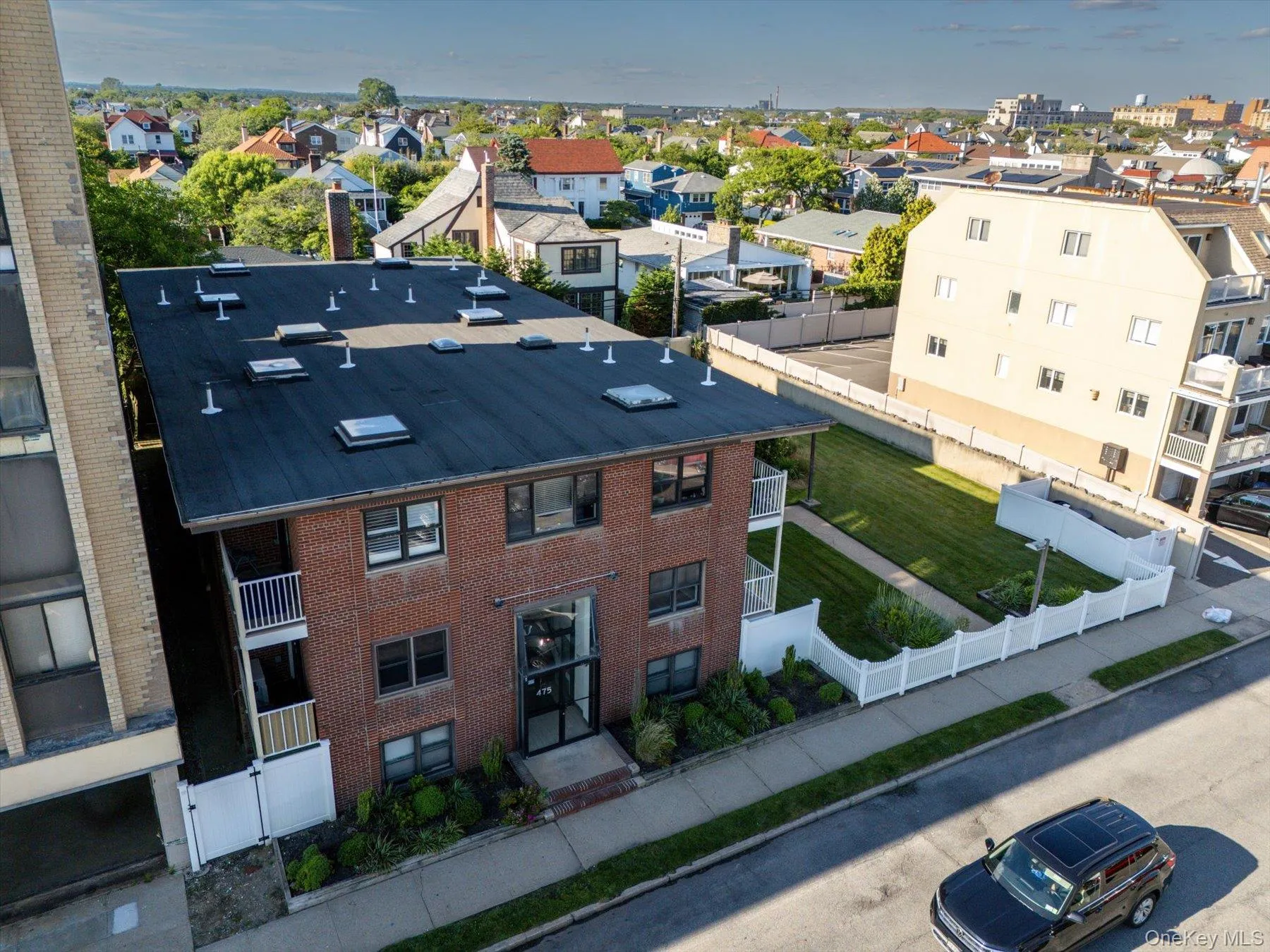 475 W Broadway, Long Beach, NY, 1 Room Rooms,1 BathroomBathrooms,Residential Lease,For Rent,W Broadway,0,1047873 475 W Broadway, Long Beach, NY, 1 Room Rooms,1 BathroomBathrooms,Residential Lease,For Rent,W Broadway,0,1047873