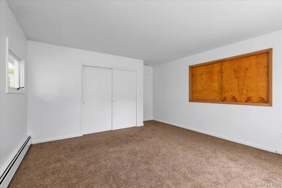 22 Putnam Avenue, Glen Cove, NY, 2 Bedrooms Bedrooms, 4 Rooms Rooms,1 BathroomBathrooms,Residential Lease,For Rent,Putnam,0,1047875 22 Putnam Avenue, Glen Cove, NY, 2 Bedrooms Bedrooms, 4 Rooms Rooms,1 BathroomBathrooms,Residential Lease,For Rent,Putnam,0,1047875