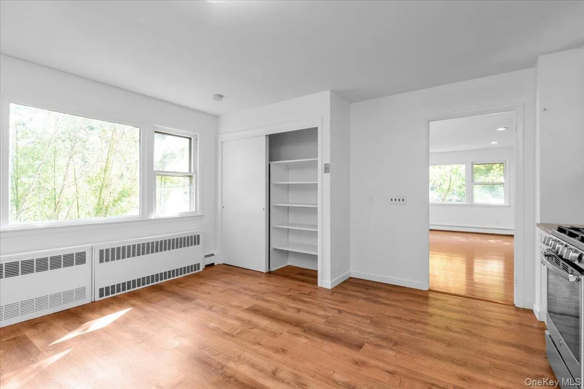 22 Putnam Avenue, Glen Cove, NY, 2 Bedrooms Bedrooms, 4 Rooms Rooms,1 BathroomBathrooms,Residential Lease,For Rent,Putnam,0,1047875 22 Putnam Avenue, Glen Cove, NY, 2 Bedrooms Bedrooms, 4 Rooms Rooms,1 BathroomBathrooms,Residential Lease,For Rent,Putnam,0,1047875