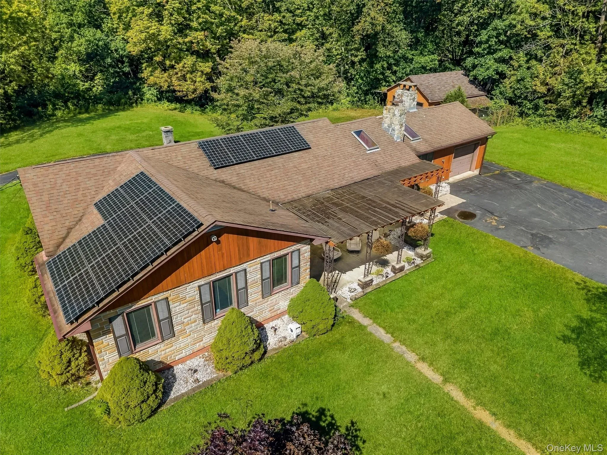 379 Neversink Drive, Deerpark, NY, 3 Bedrooms Bedrooms, 7 Rooms Rooms,2 BathroomsBathrooms,Residential,For Rent,Neversink,0,1047877 379 Neversink Drive, Deerpark, NY, 3 Bedrooms Bedrooms, 7 Rooms Rooms,2 BathroomsBathrooms,Residential,For Rent,Neversink,0,1047877